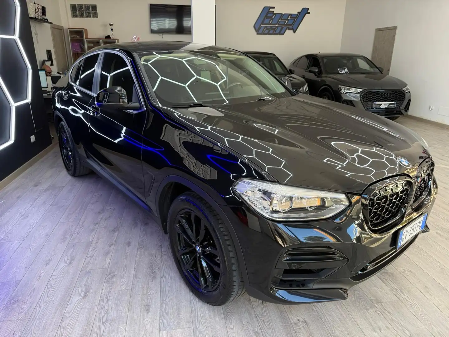 BMW X4 X4 G02 2018 xdrive20d Business Advantage Noir - 1