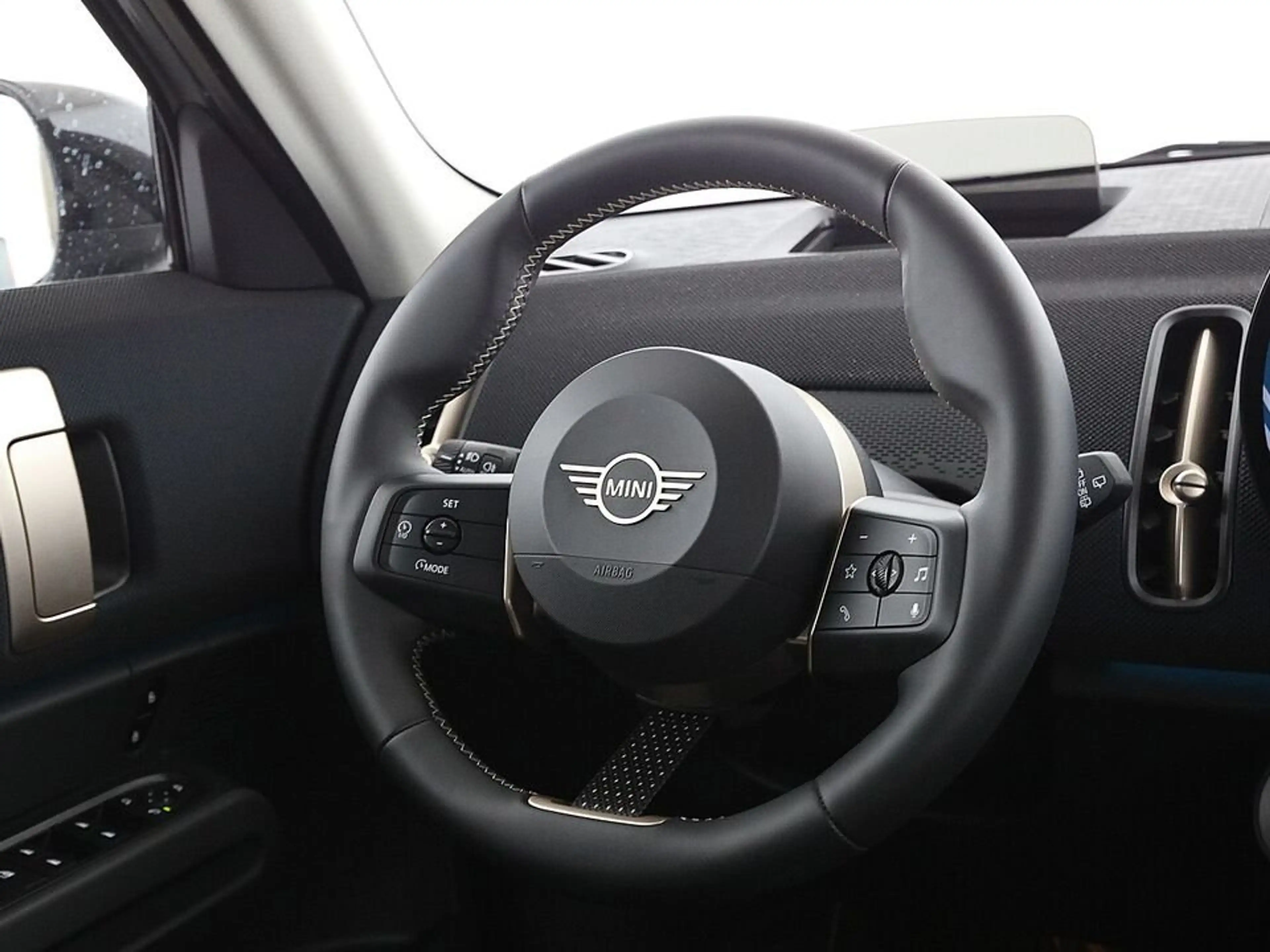 MINI Cooper D Countryman Countryman D Classic Trim Aut LED HEAD-UP SITZHZG — photo 12