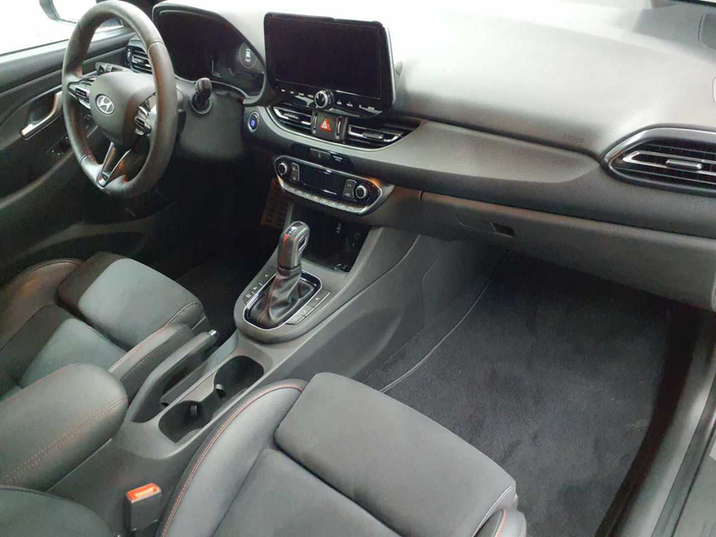 Hyundai i30 i30 Kombi 1.5 T-GDI 48V-Hybrid DCT N-Line — photo 12
