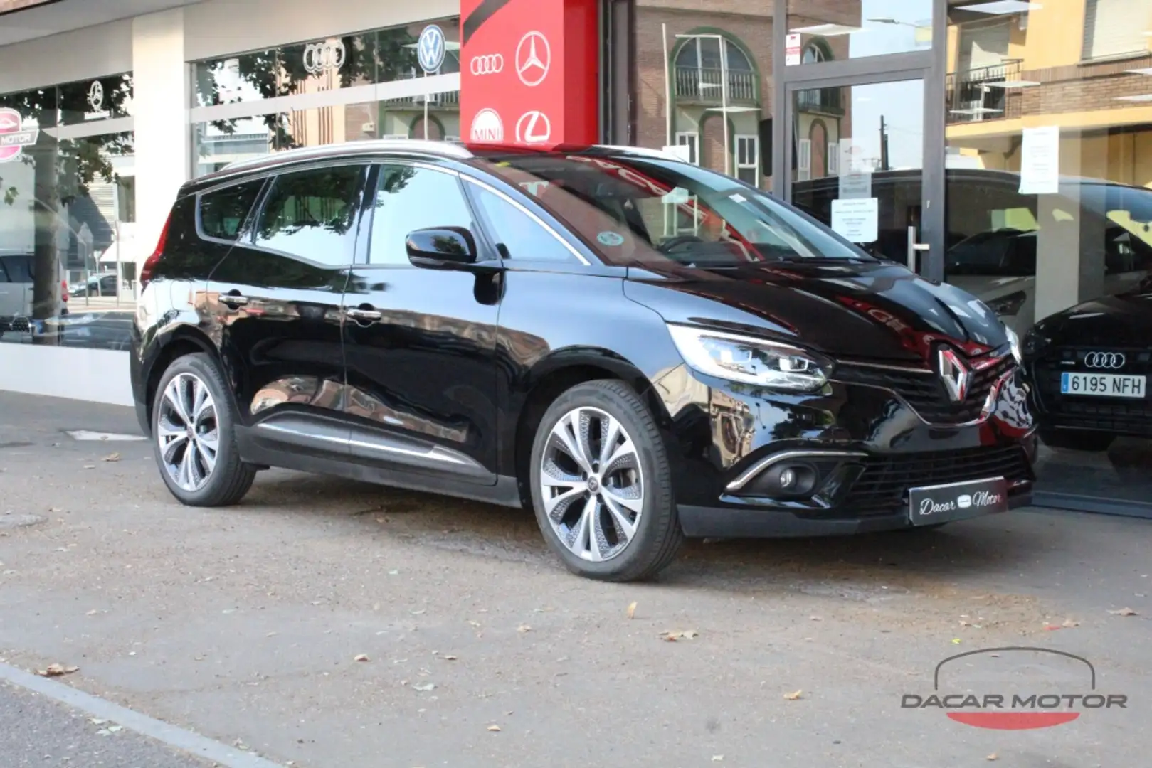 Renault Grand Scenic 1.3 TCe Zen 118kW - 1