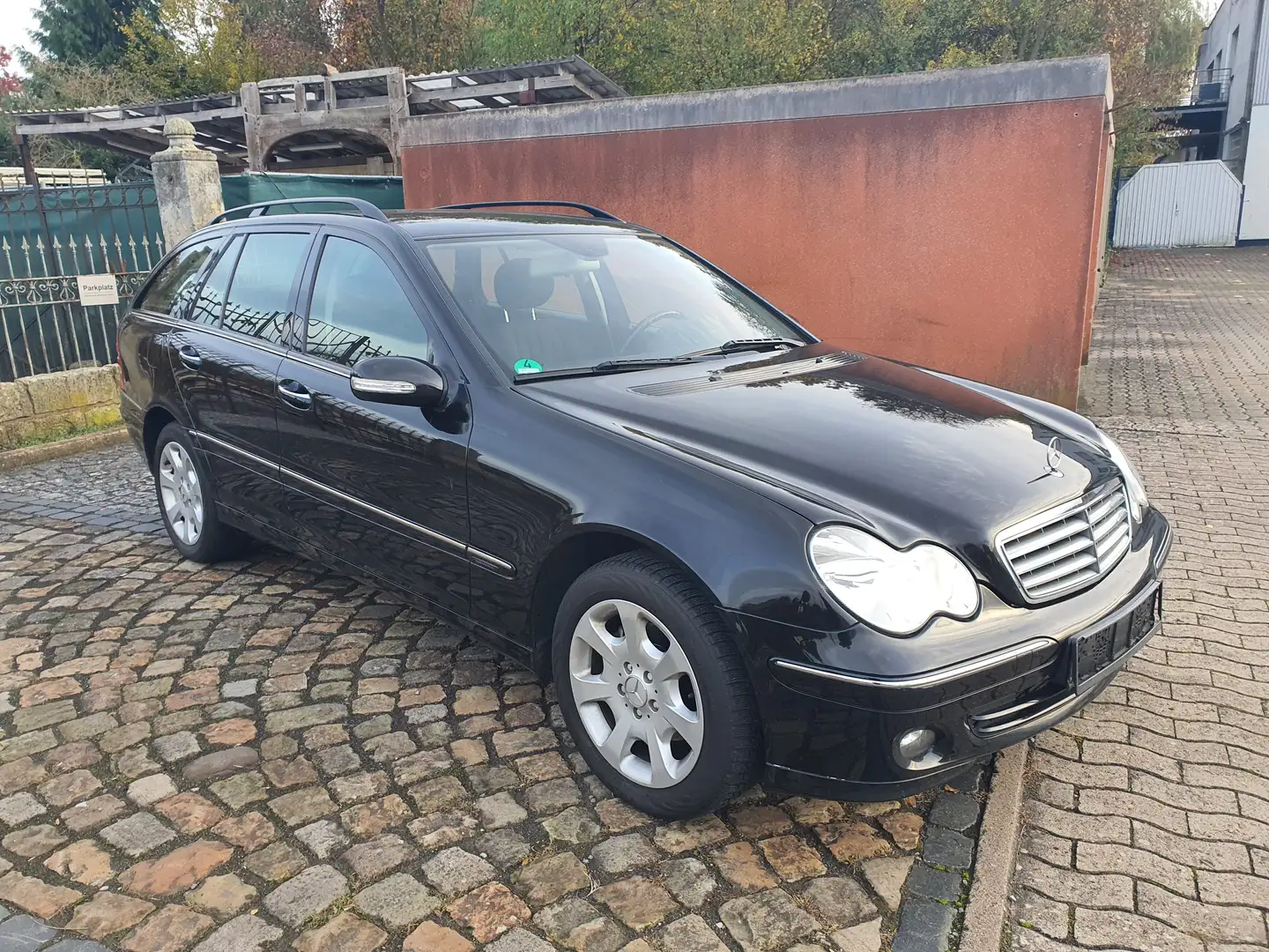 Mercedes-Benz C 180 C-Klasse T Kompressor Elegance tuv neu Schwarz - 1