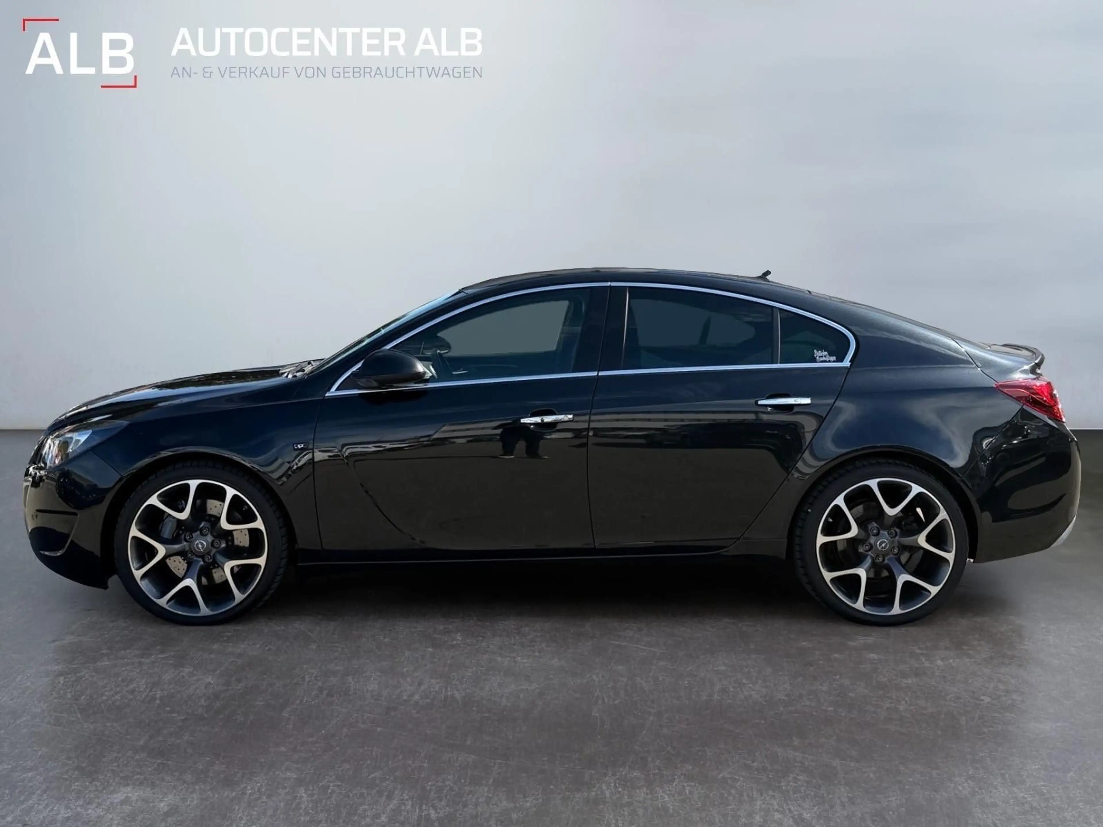 Opel Insignia A OPC Lim./4X4/LEDER/XENON/239KW/2.HAND — photo 2