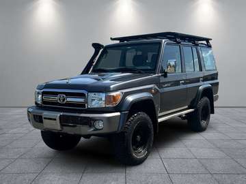GRJ 76 4,0 V6 AHK Klima BT el.SP met. eFH Servo TR