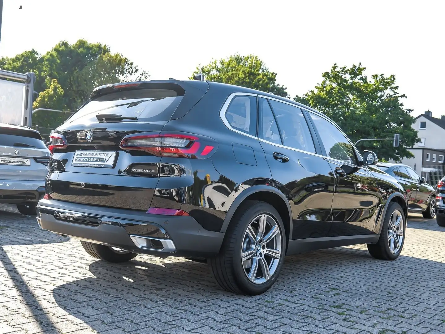 BMW X5 xDrive45e 2-Achs Luftfed. AHK Pano HuD Laser RFK H Schwarz - 2