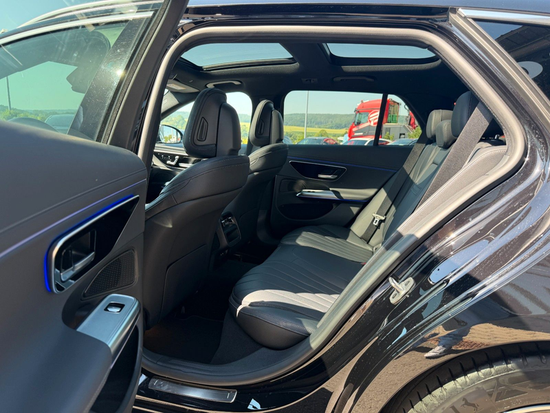 Mercedes-Benz E 450 d 4M T Avantgarde+Pano+AHK+Distr+Memory — photo 10