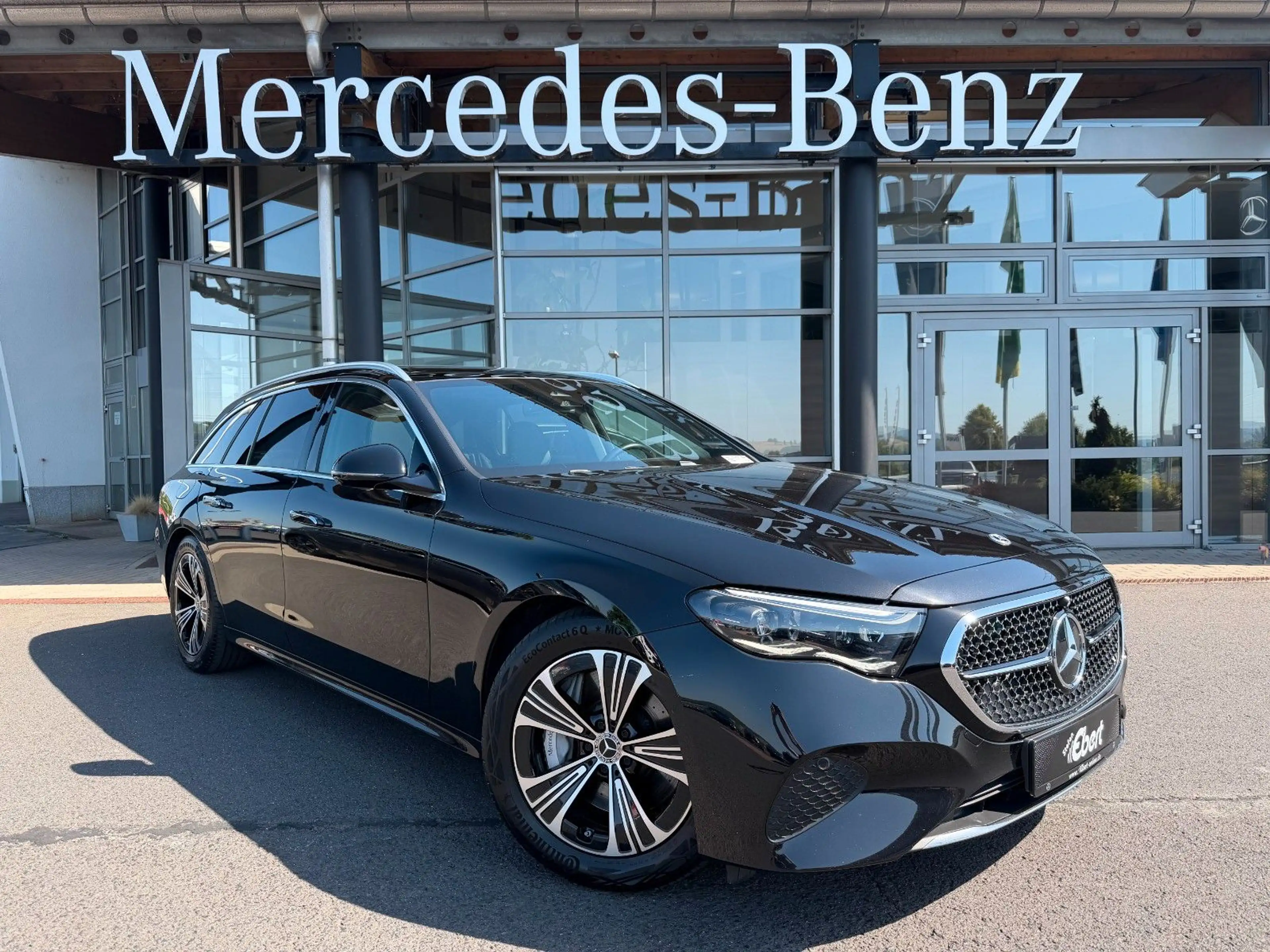 Mercedes-Benz E 450 d 4M T Avantgarde+Pano+AHK+Distr+Memory