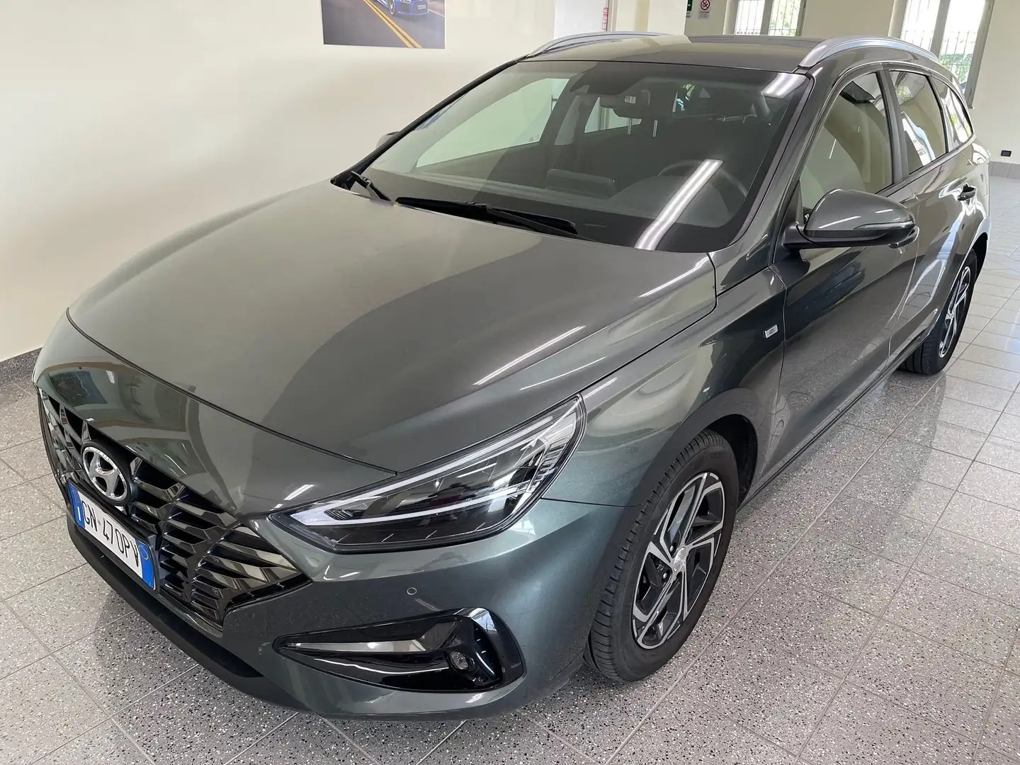 Hyundai i30 Wagon 1.0 T-GDI iMT 48V Prime SCONTO "PROMO PLUS" Grigio - 2