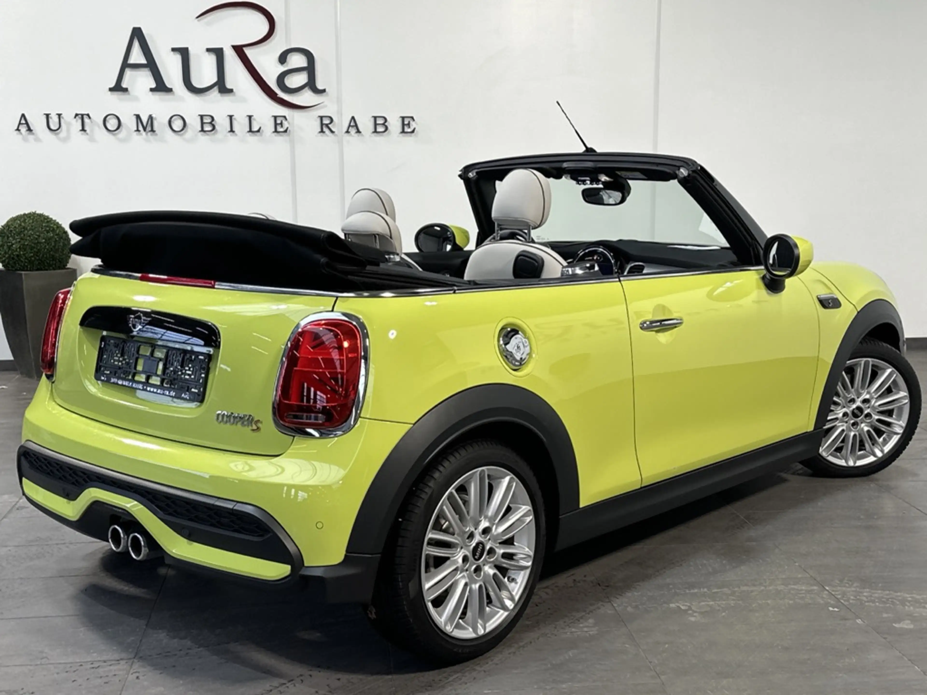 MINI Cooper S Cabrio Classic Trim NAV+LED+HEAD-UP+KAM — photo 4