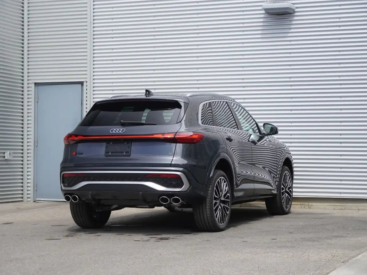 Audi SQ5 снимка Audi SQ5