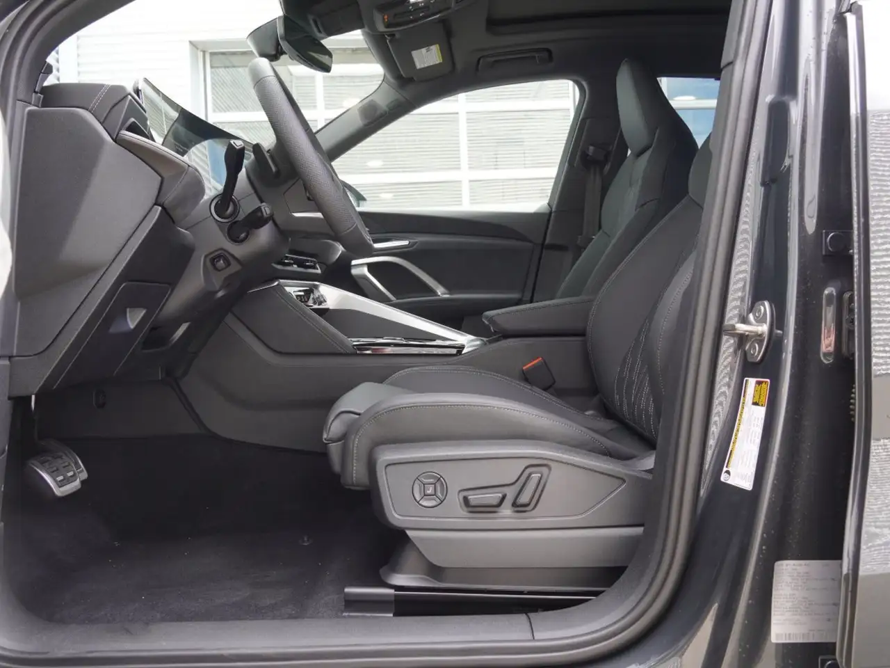 Audi SQ5 снимка Audi SQ5