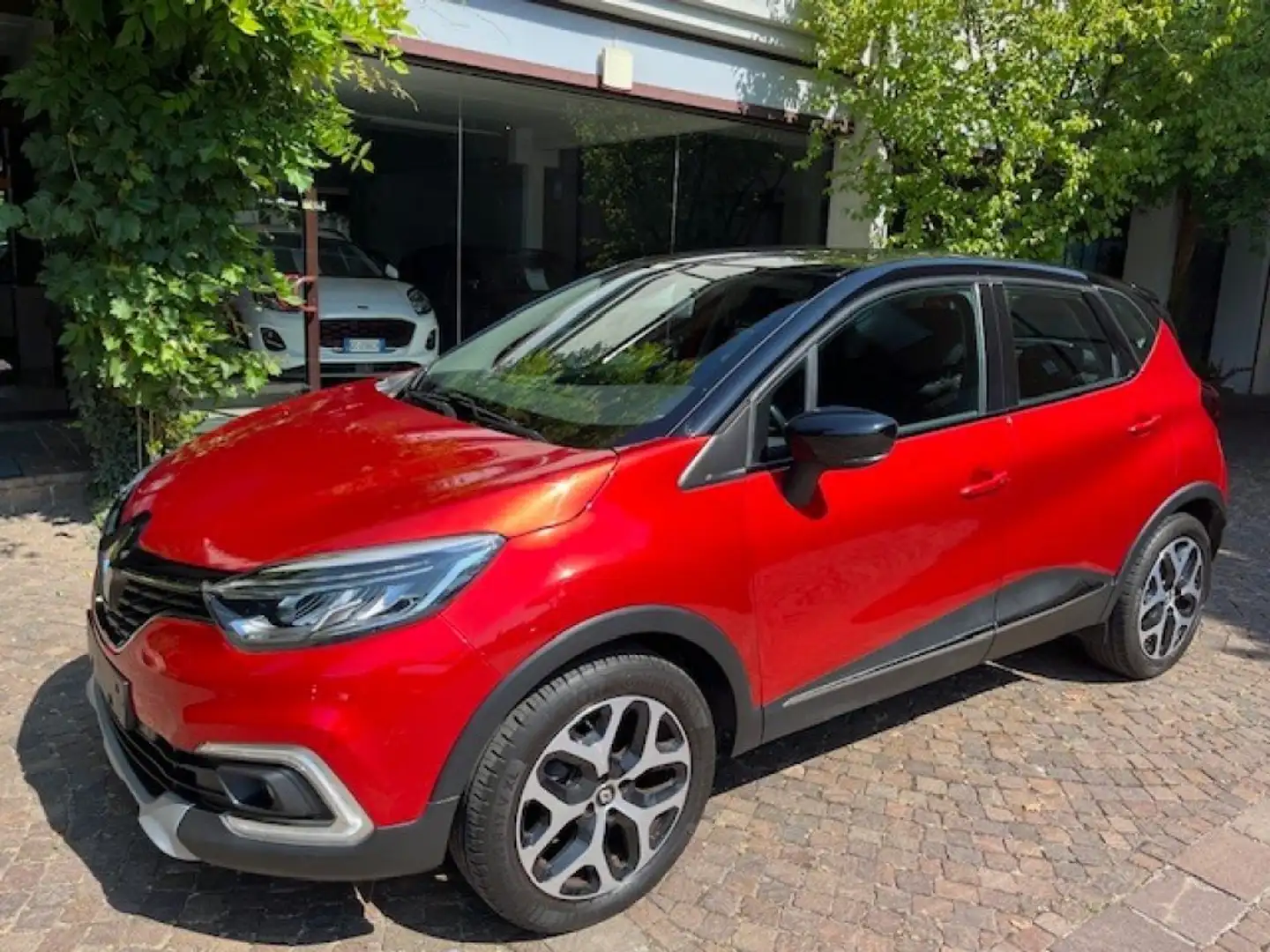 Renault Captur TCe 90 CV Intens Neopatentati Rouge - 1