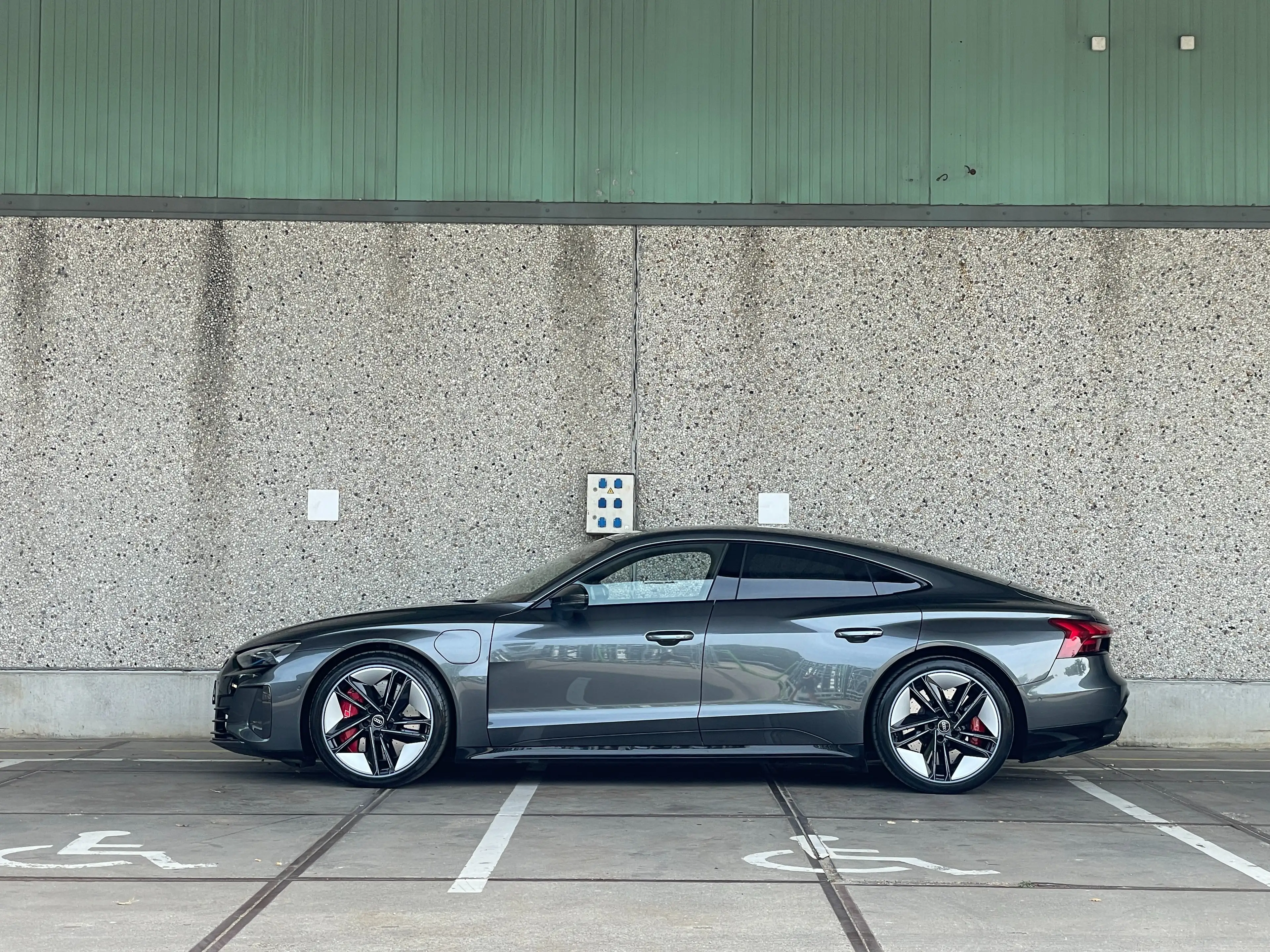 Audi RS e-tron GT RS e-tron GT - Carbon Pack - Ceramic - RESERVED — photo 4