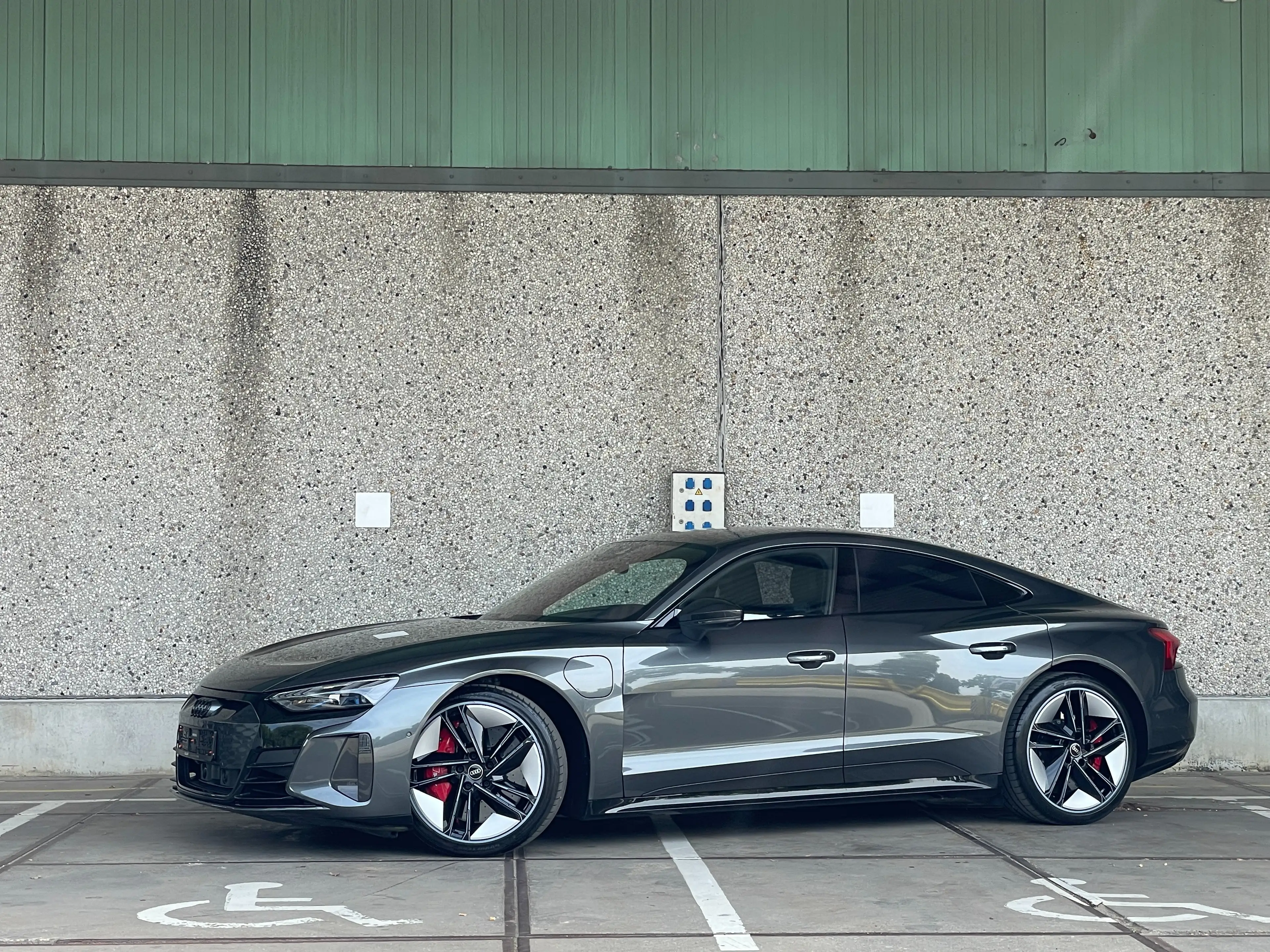 Audi RS e-tron GT RS e-tron GT - Carbon Pack - Ceramic - RESERVED — photo 3