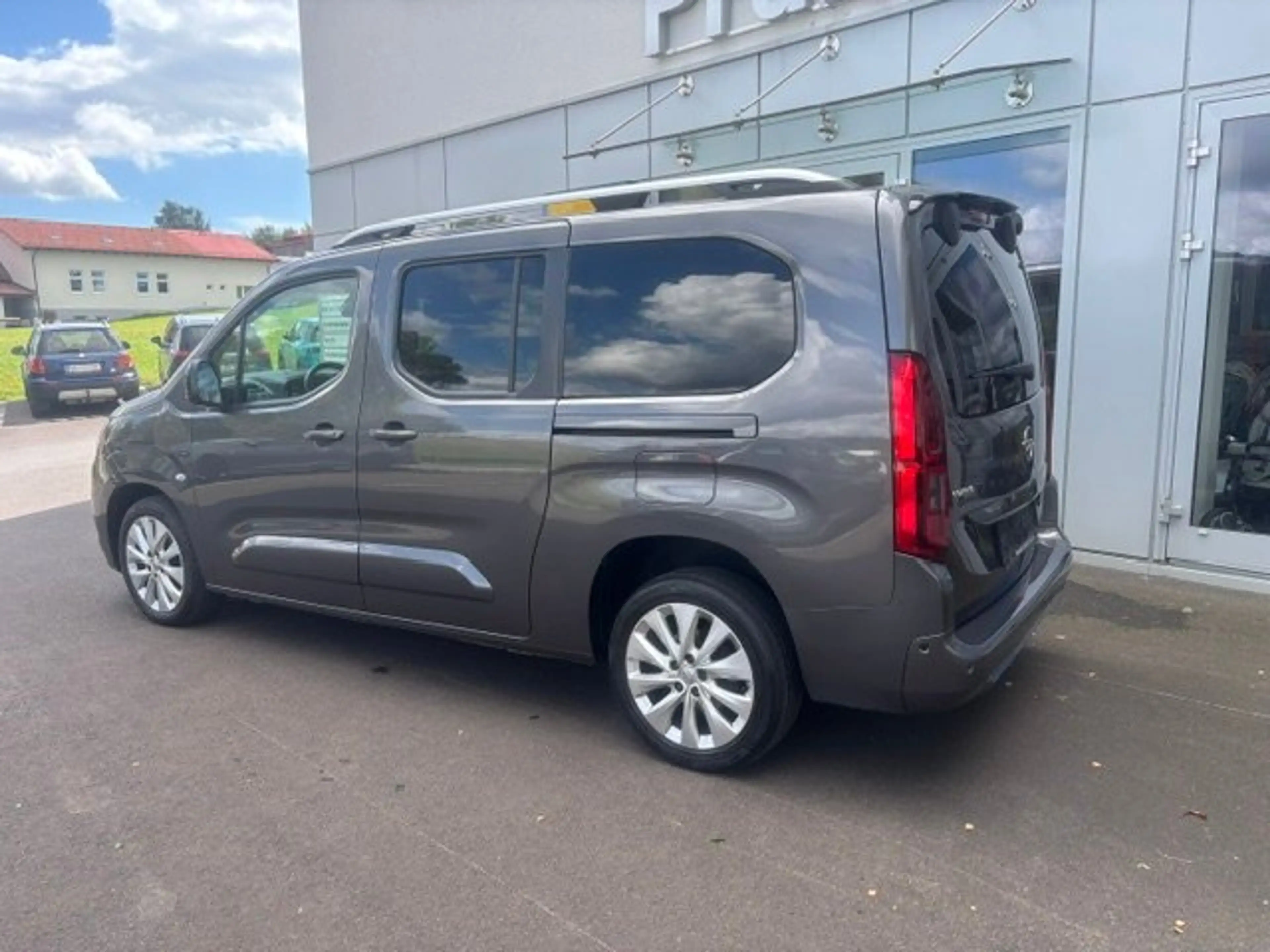 Opel Combo Life 1,2 Turbo Elegance XL **7-Sitzer, RFK, Navi++ — photo 13