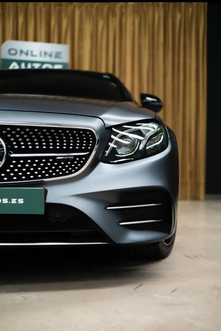 Mercedes-Benz E 43 AMG 4Matic 9G-Tronic Grau - 2