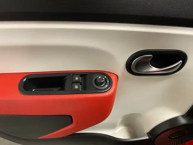 Renault Twingo view 8