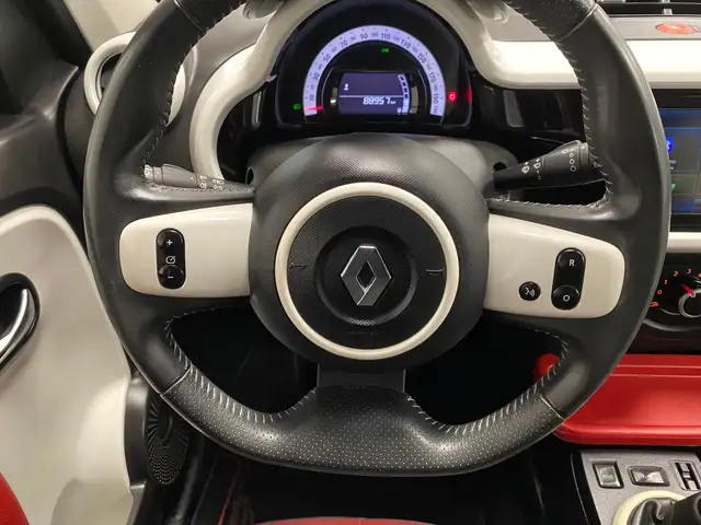 Renault Twingo view 13