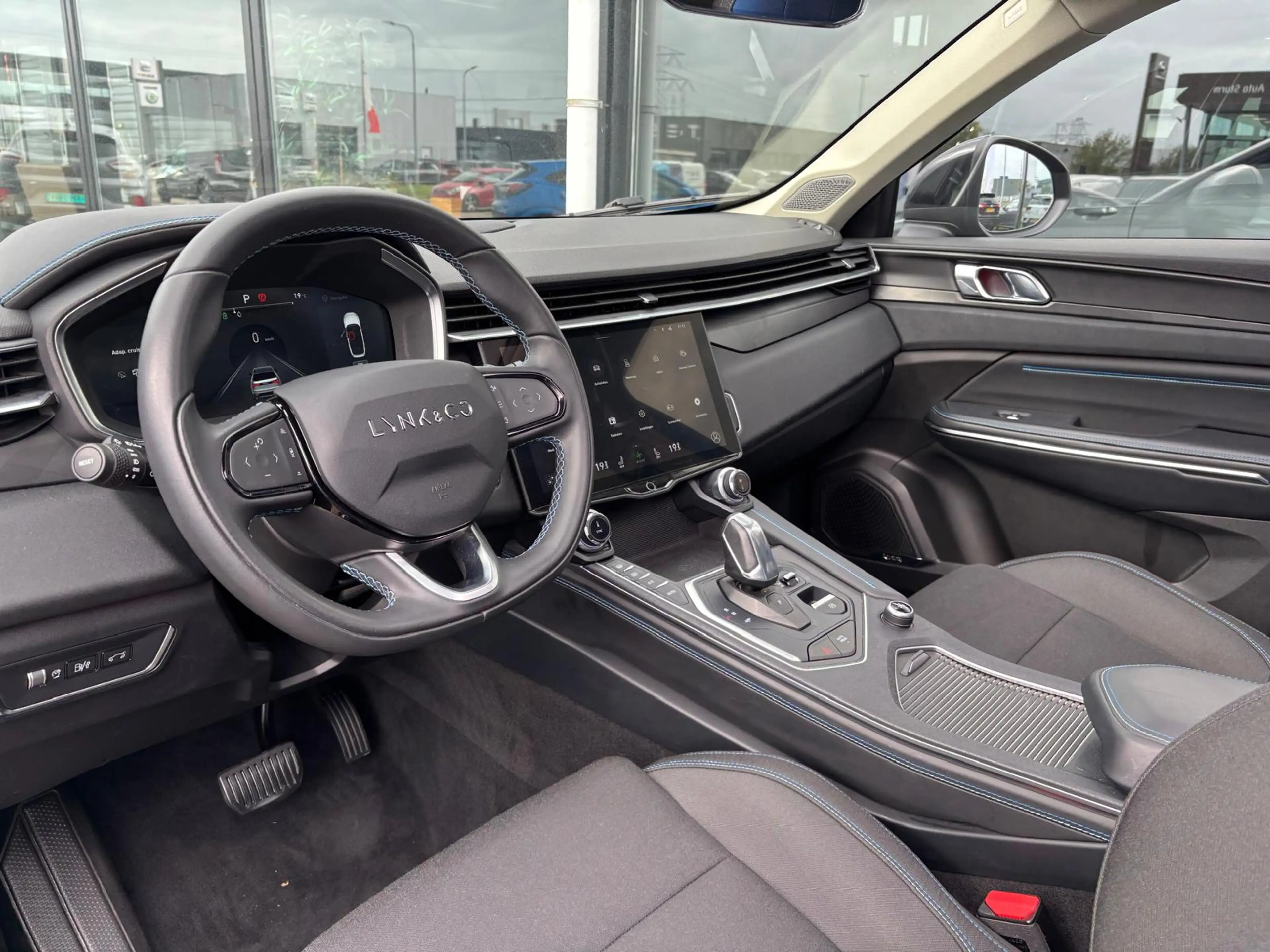 Lynk & Co 01 1.5 261pk PHEV , Panoramadak, Adaptive cc, Carplay — photo 9