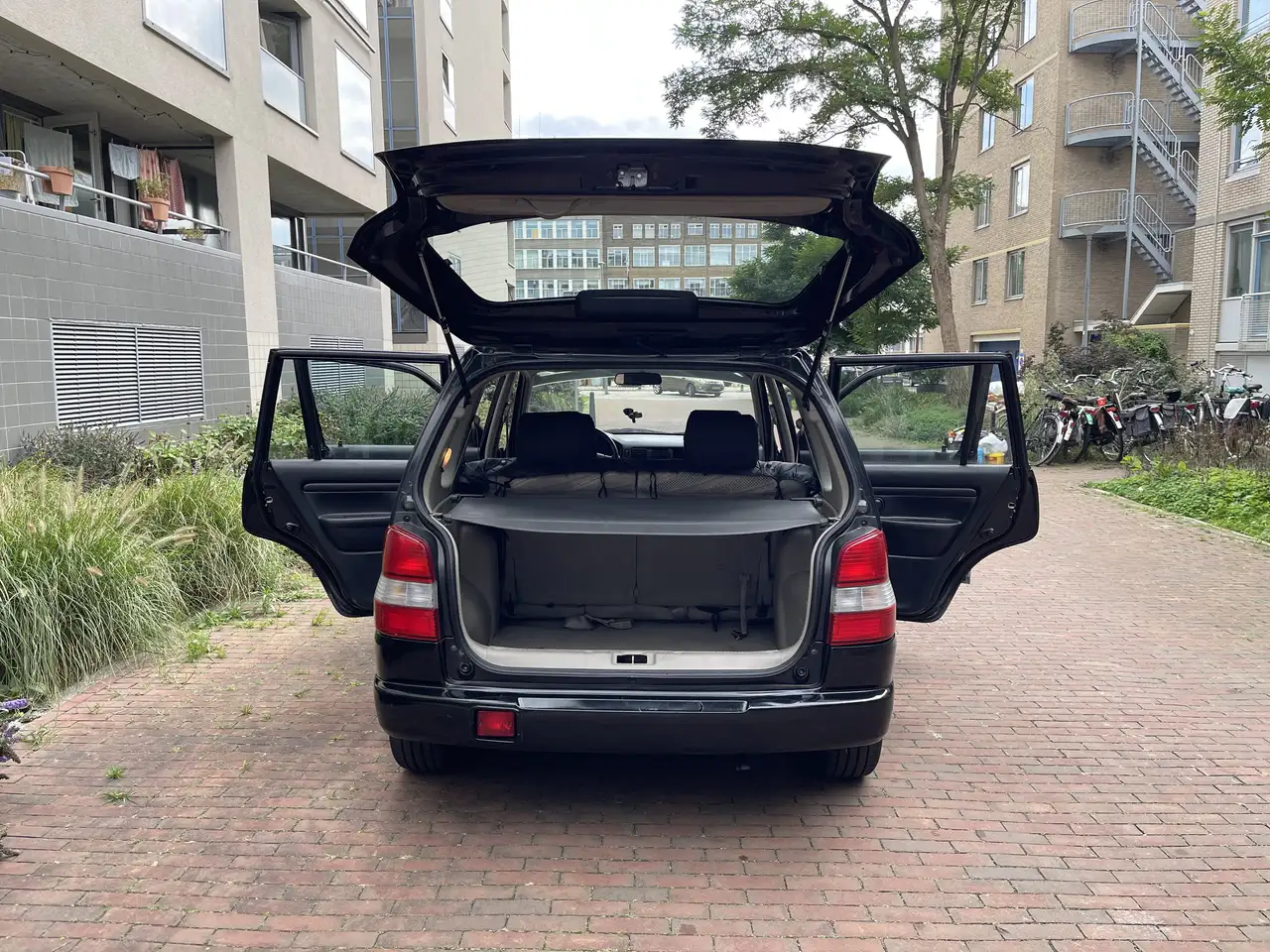 Mazda Demio 1.4 Comfort Met Lage Kilometers, foto 2