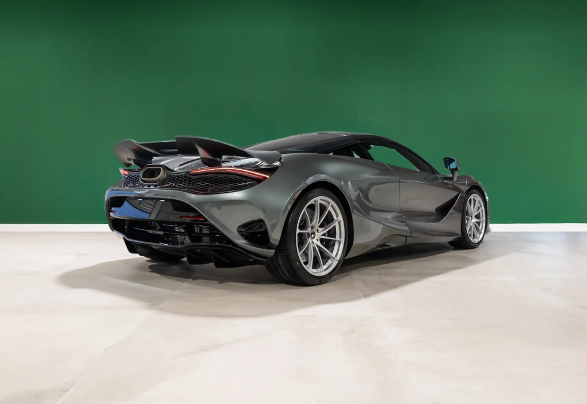 맥라렌 750S 750 2026 실버 사진 4