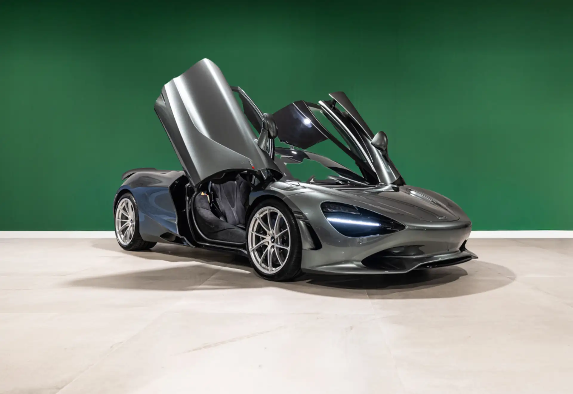 맥라렌 750S 750 2026 실버 사진 8