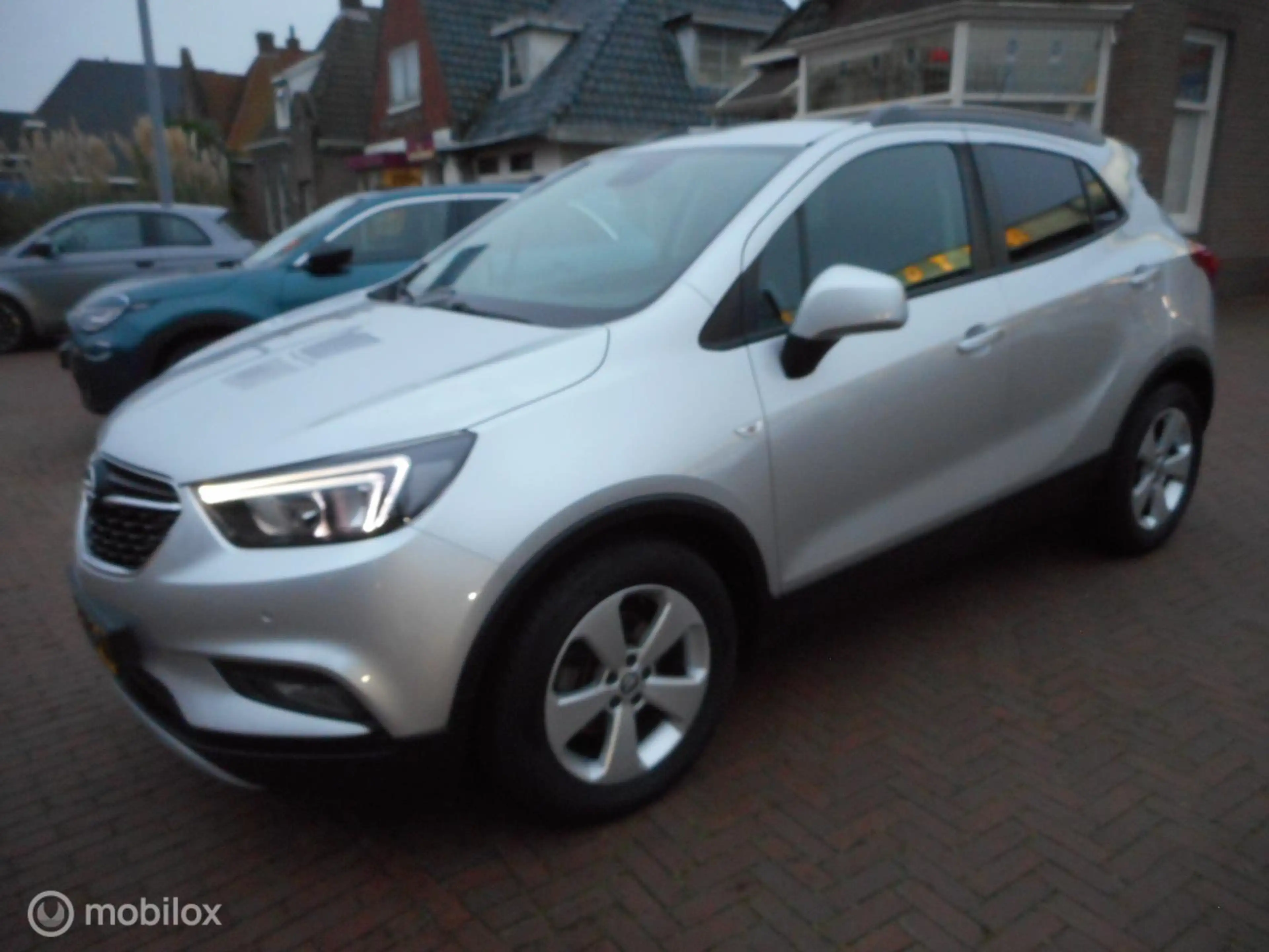 Opel Mokka X 1.4 Turbo 140 Business+ TREKHAAK+ECC+PDC+METALLIC — photo 4