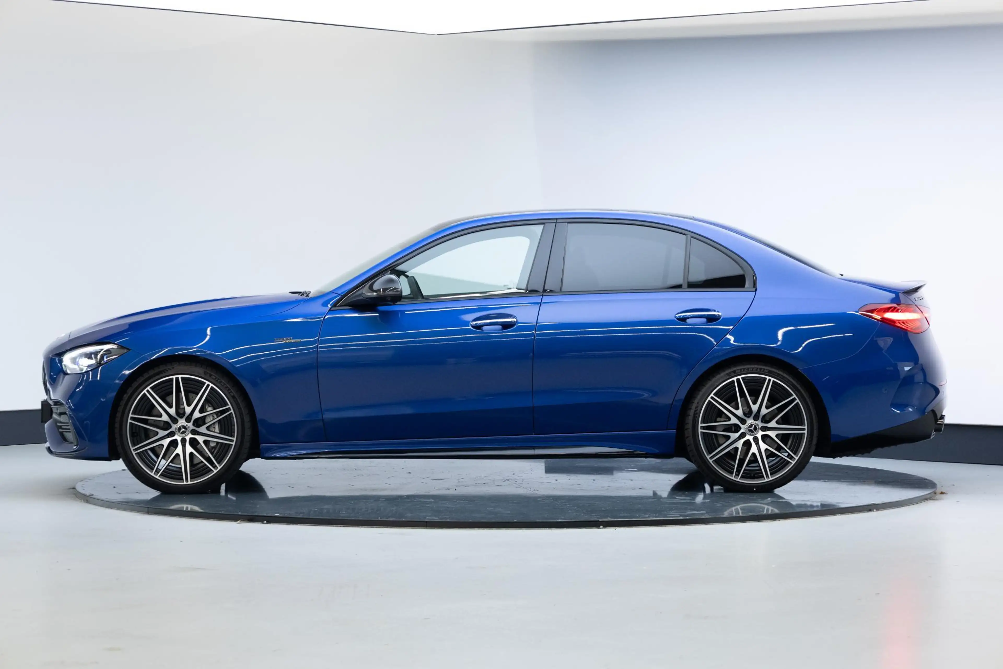 Mercedes-Benz C 43 AMG 4MATIC — photo 21