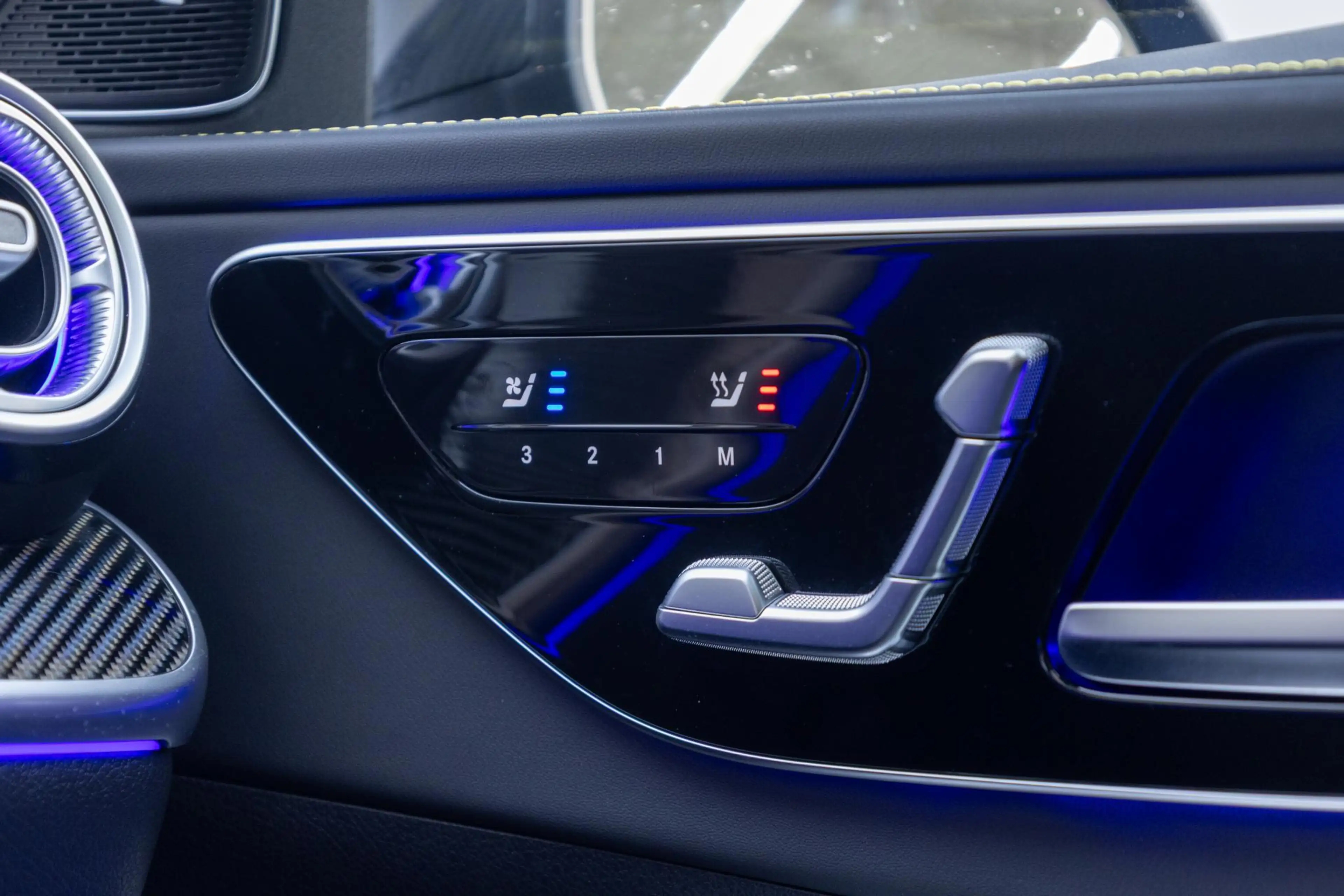 Mercedes-Benz C 43 AMG 4MATIC — photo 16