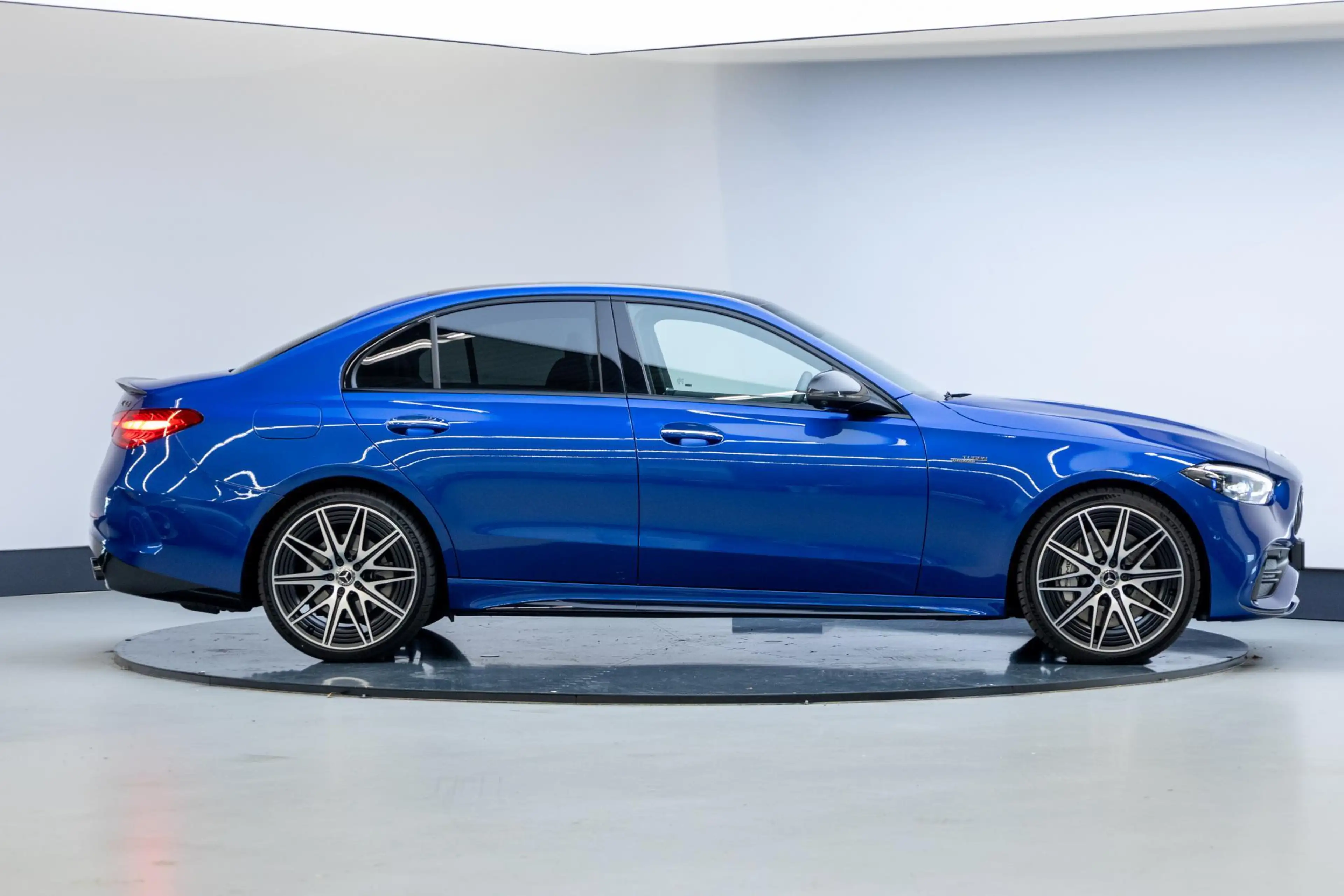 Mercedes-Benz C 43 AMG 4MATIC — photo 24