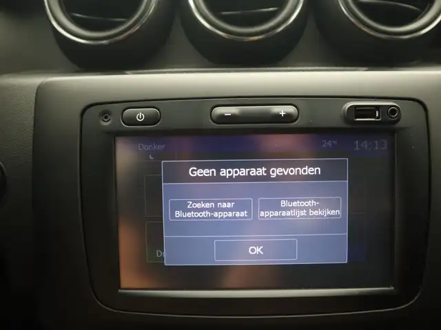 Dacia Duster view 25