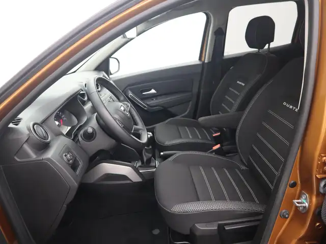 Dacia Duster view 22