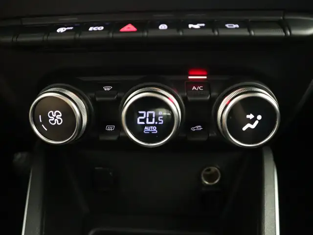 Dacia Duster view 27