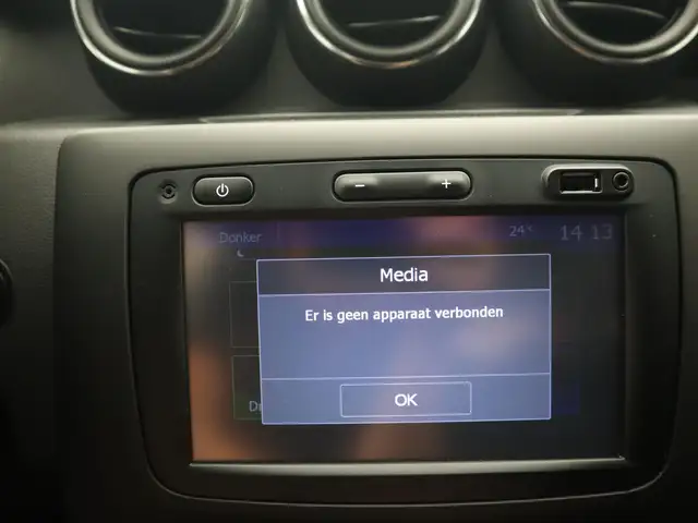 Dacia Duster view 26
