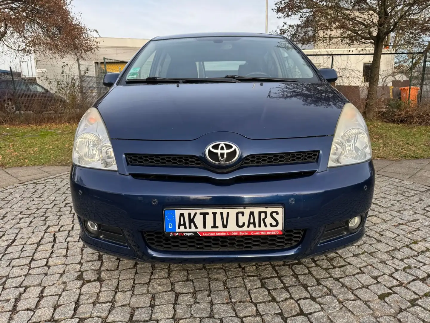 Toyota Corolla Verso 1.8 Edition Tüv April 2025  7.Sitz Blau - 1