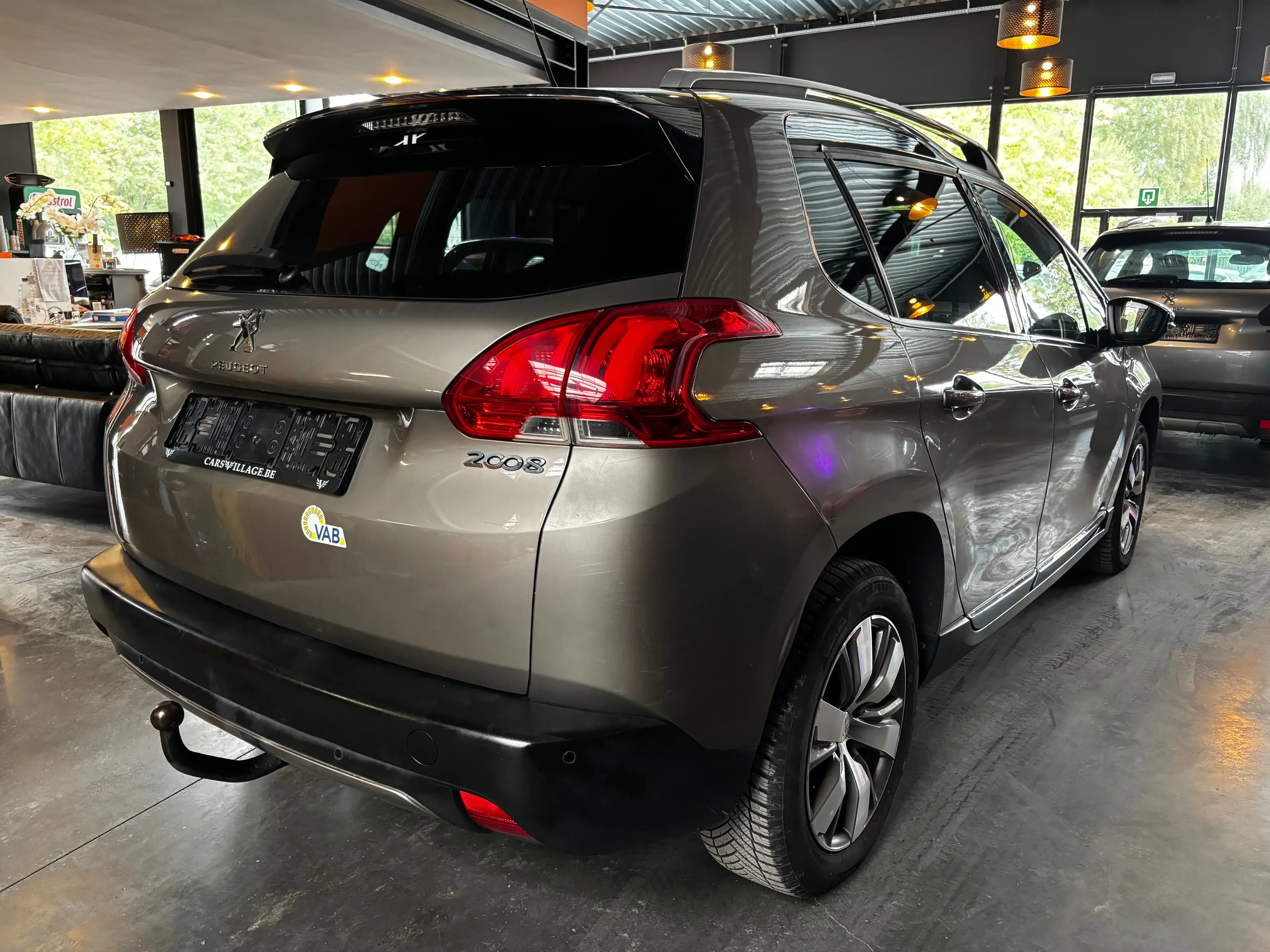 Peugeot 2008 2008 1.6i Allure / Automatique / 12 Mois De Garantie — photo 4