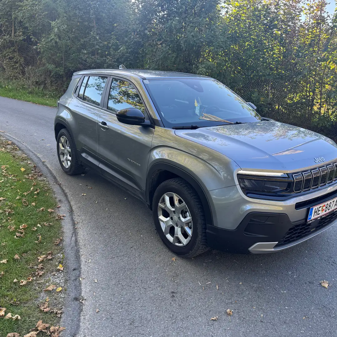 Jeep Avenger Avenger 1.2 GSE T3 Altitude Altitude Grau - 1