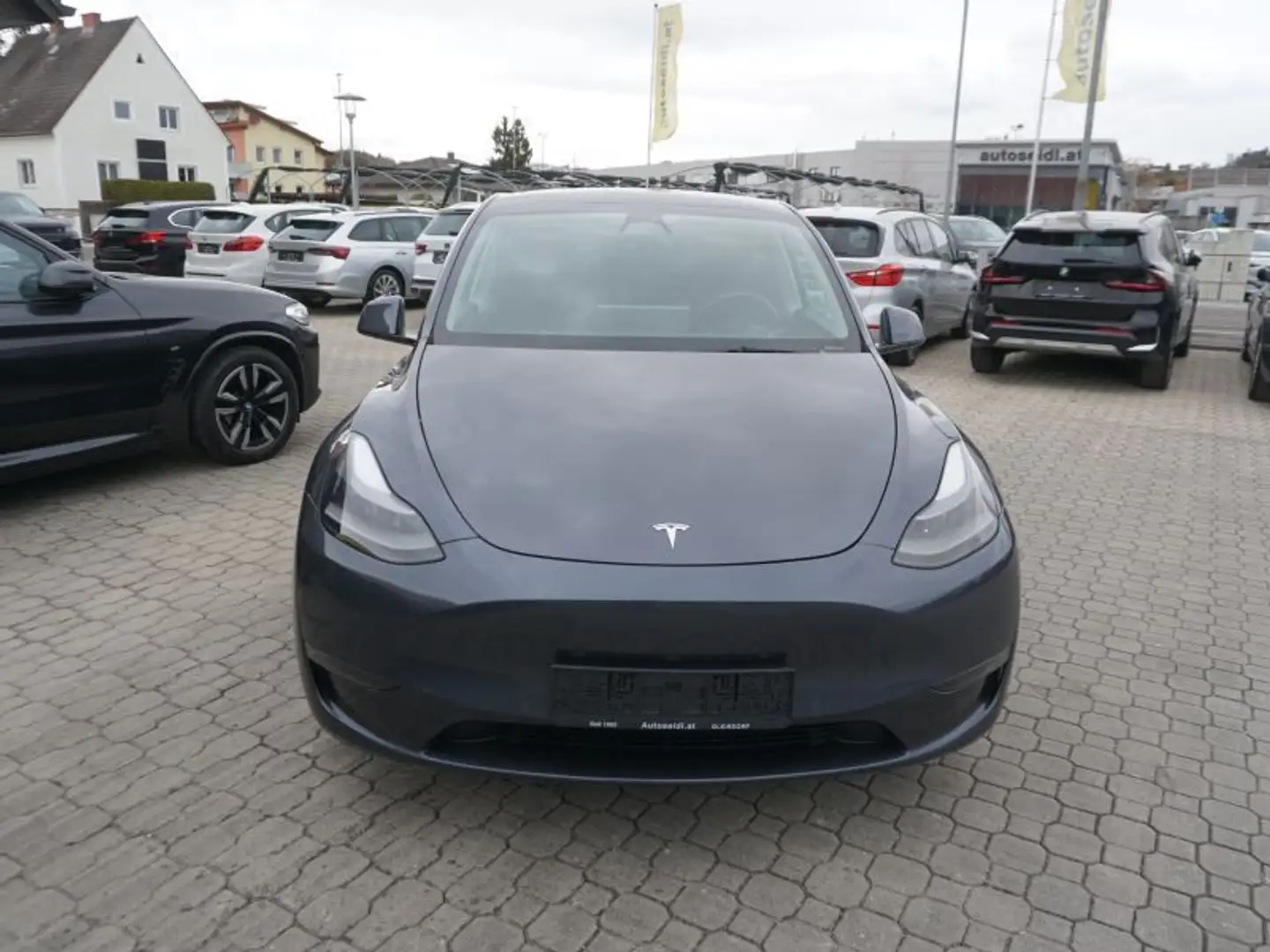 Tesla Model Y Long Range AWD *2022er!* Grau - 2