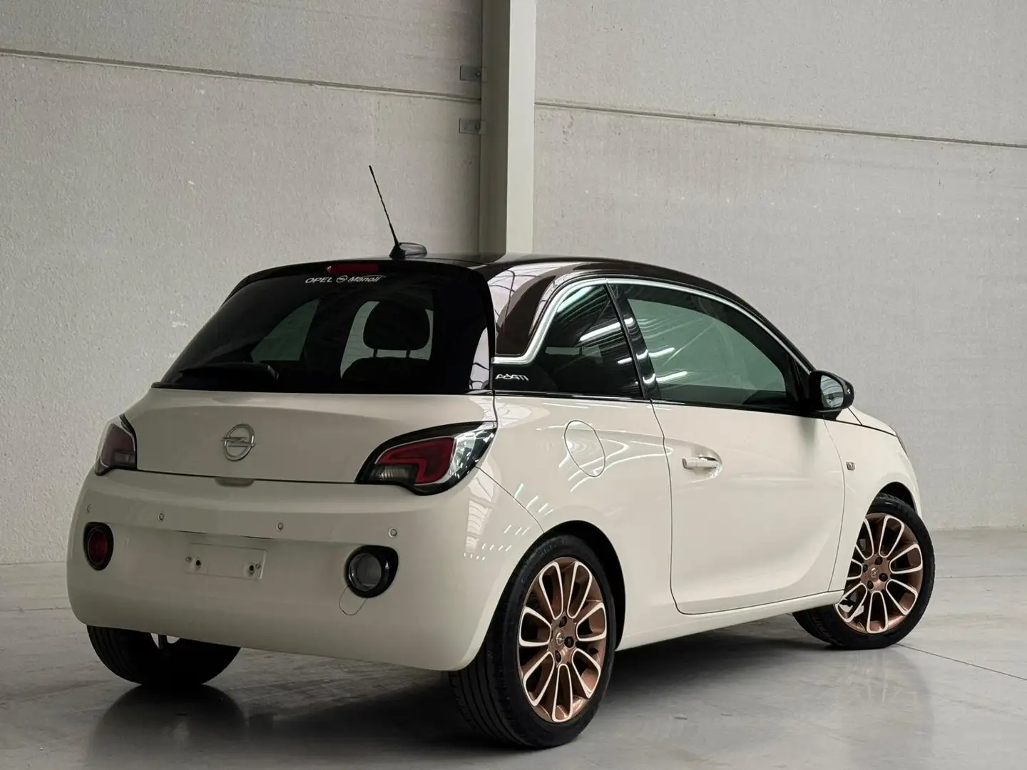 Opel Adam Adam 1.2 Start/Stop Glam Wit - 2