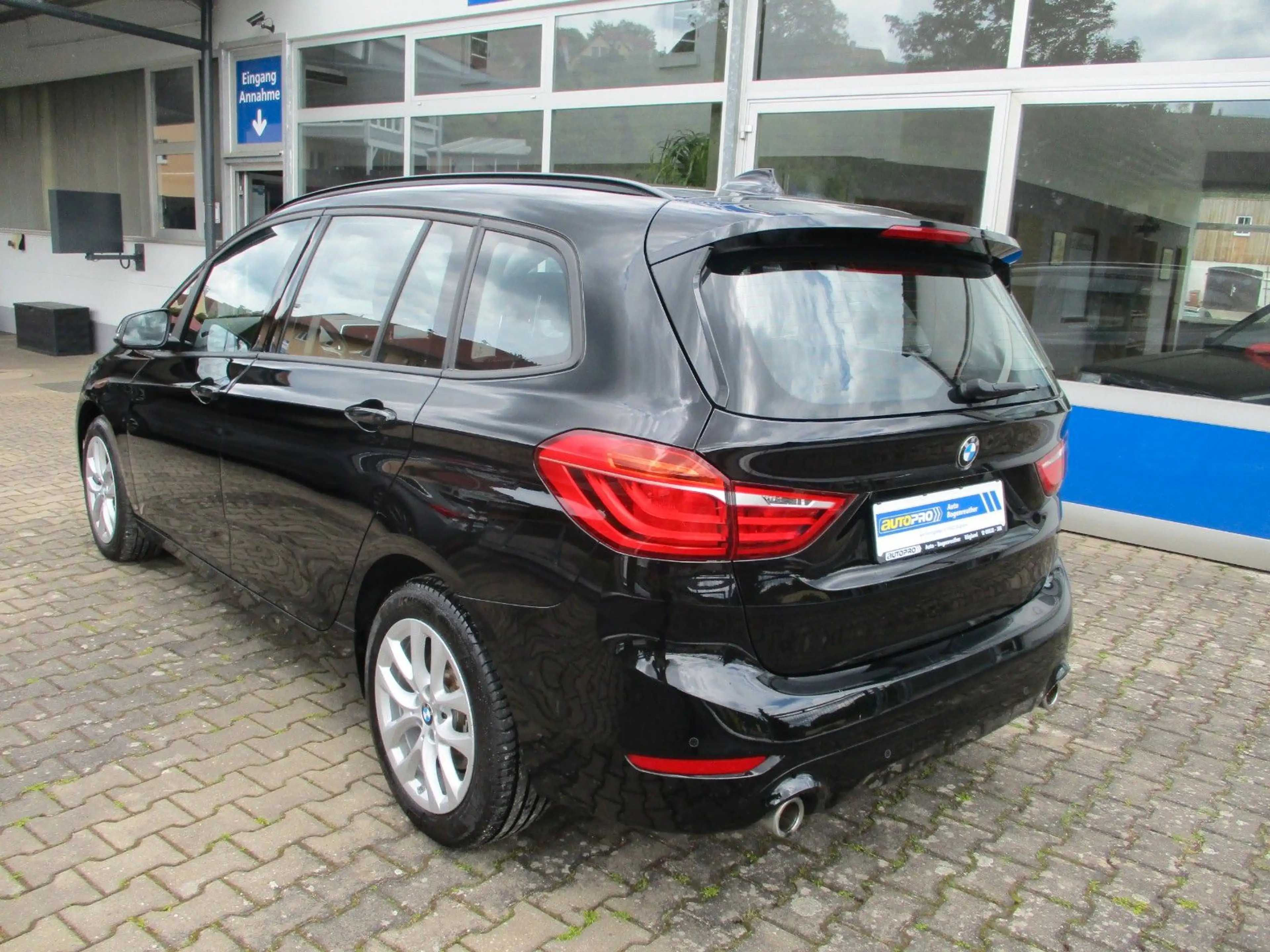 BMW 220 Gran Tourer 220 d Advantage+7-Sitze+1.HD — photo 4