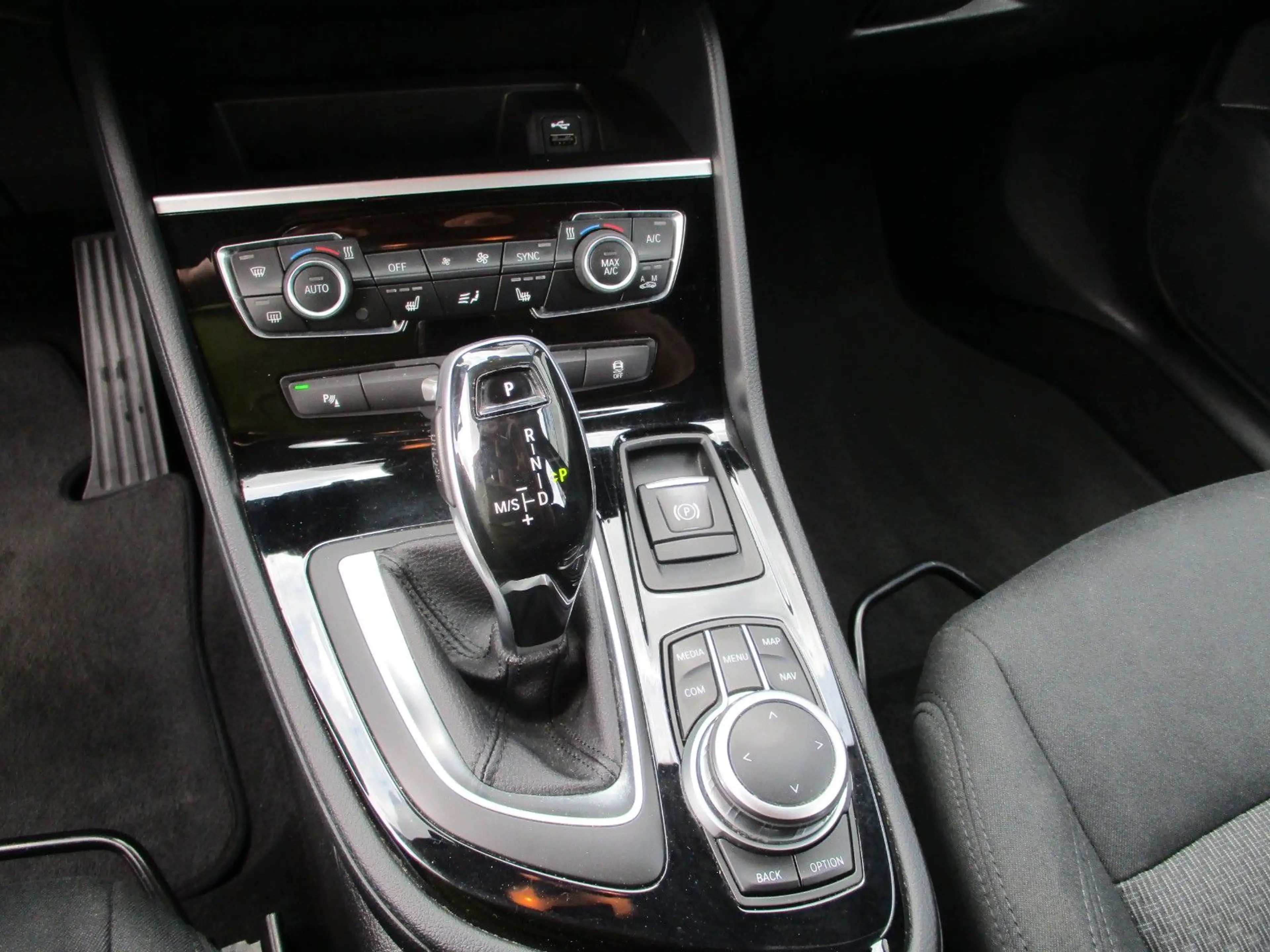 BMW 220 Gran Tourer 220 d Advantage+7-Sitze+1.HD — photo 15