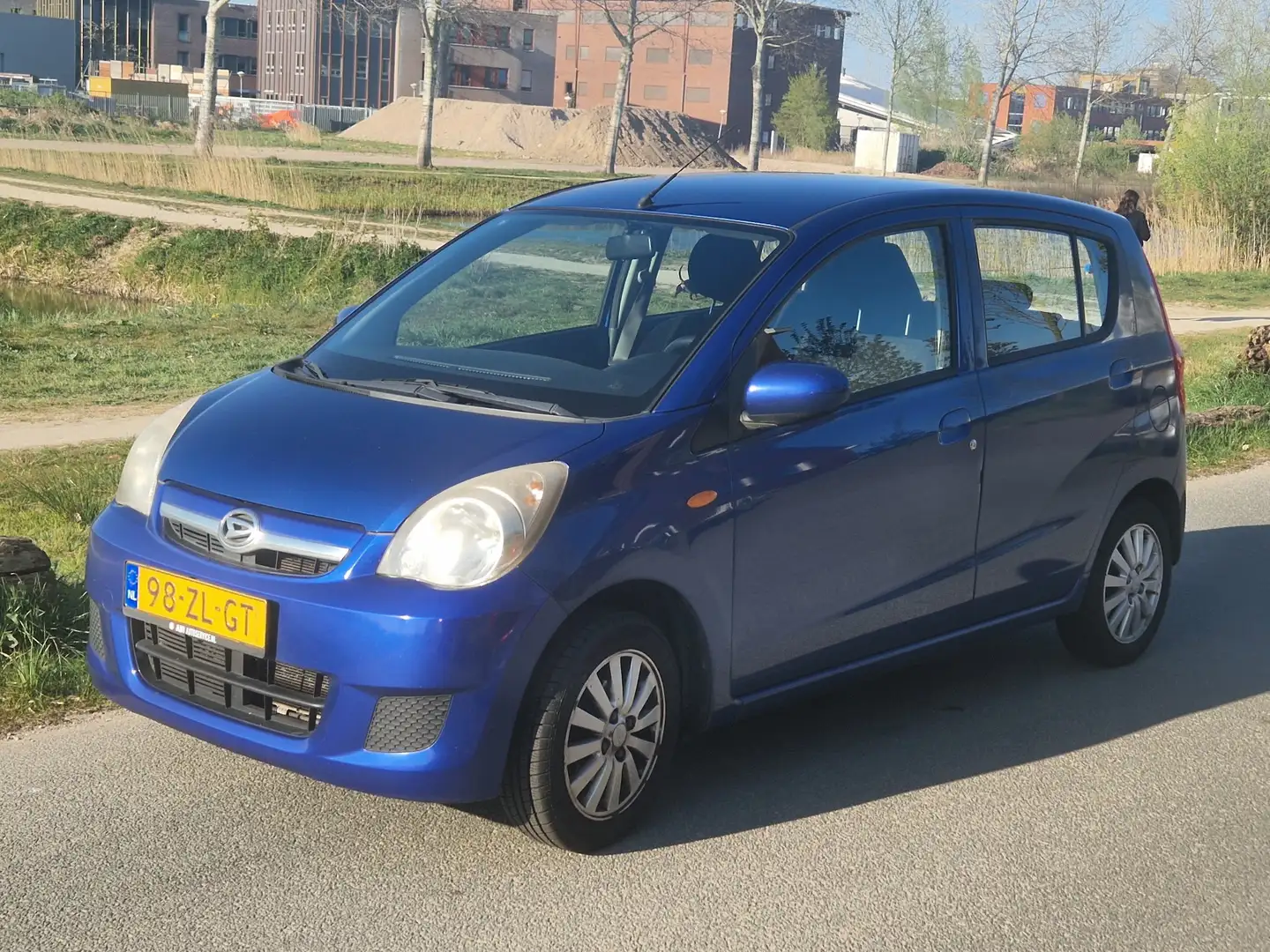 Daihatsu Cuore 1.0 DVVT 51kW Premium Azul - 1