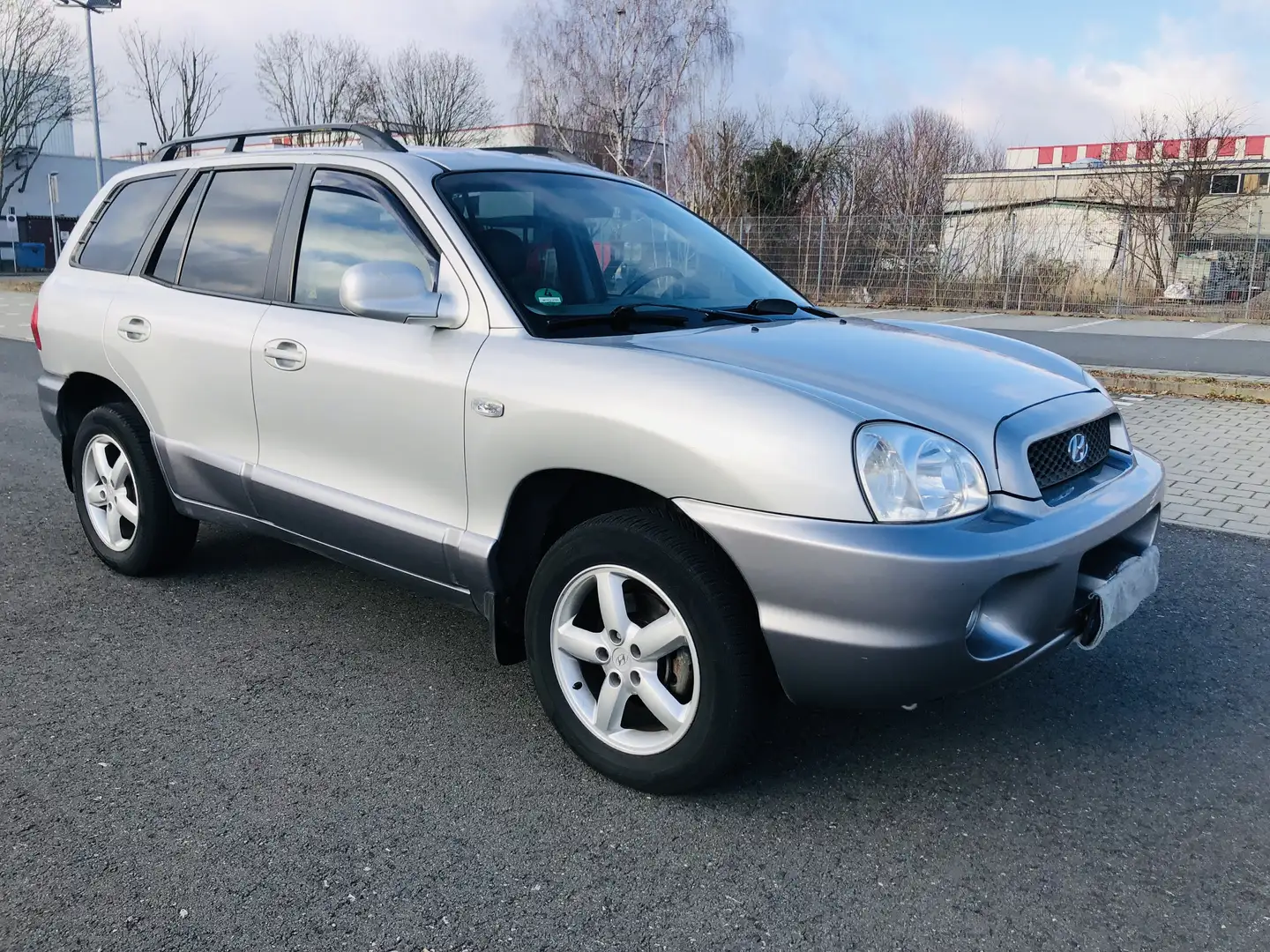 Hyundai SANTA FE 2.7 V6 Aut 4WD ZAHNR-TÜV-NEU LEDER|AHK|SHZ|TM|AW Silber - 1