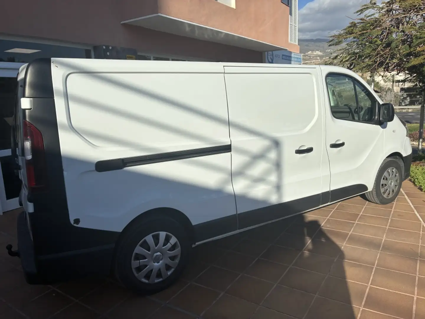 Renault Trafic Furgón 29 L1H1 dCi 88kW Blanco - 2