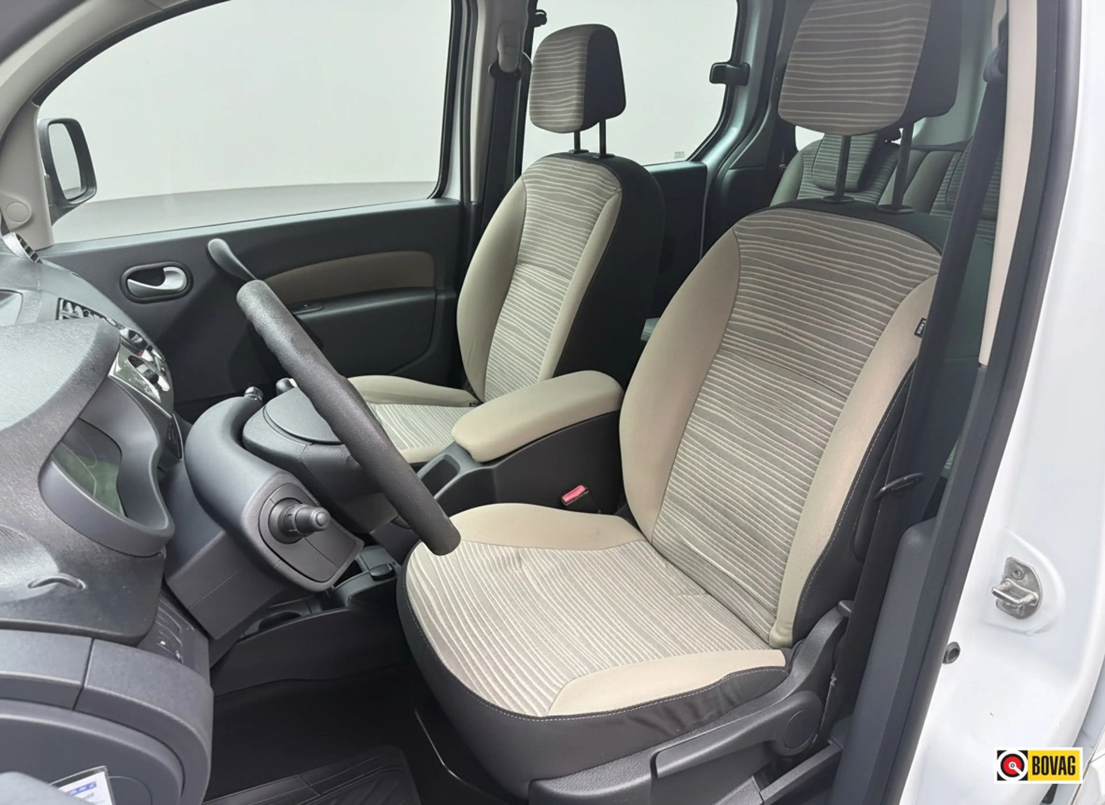 Renault Kangoo Family 1.6-16V Expression — photo 11