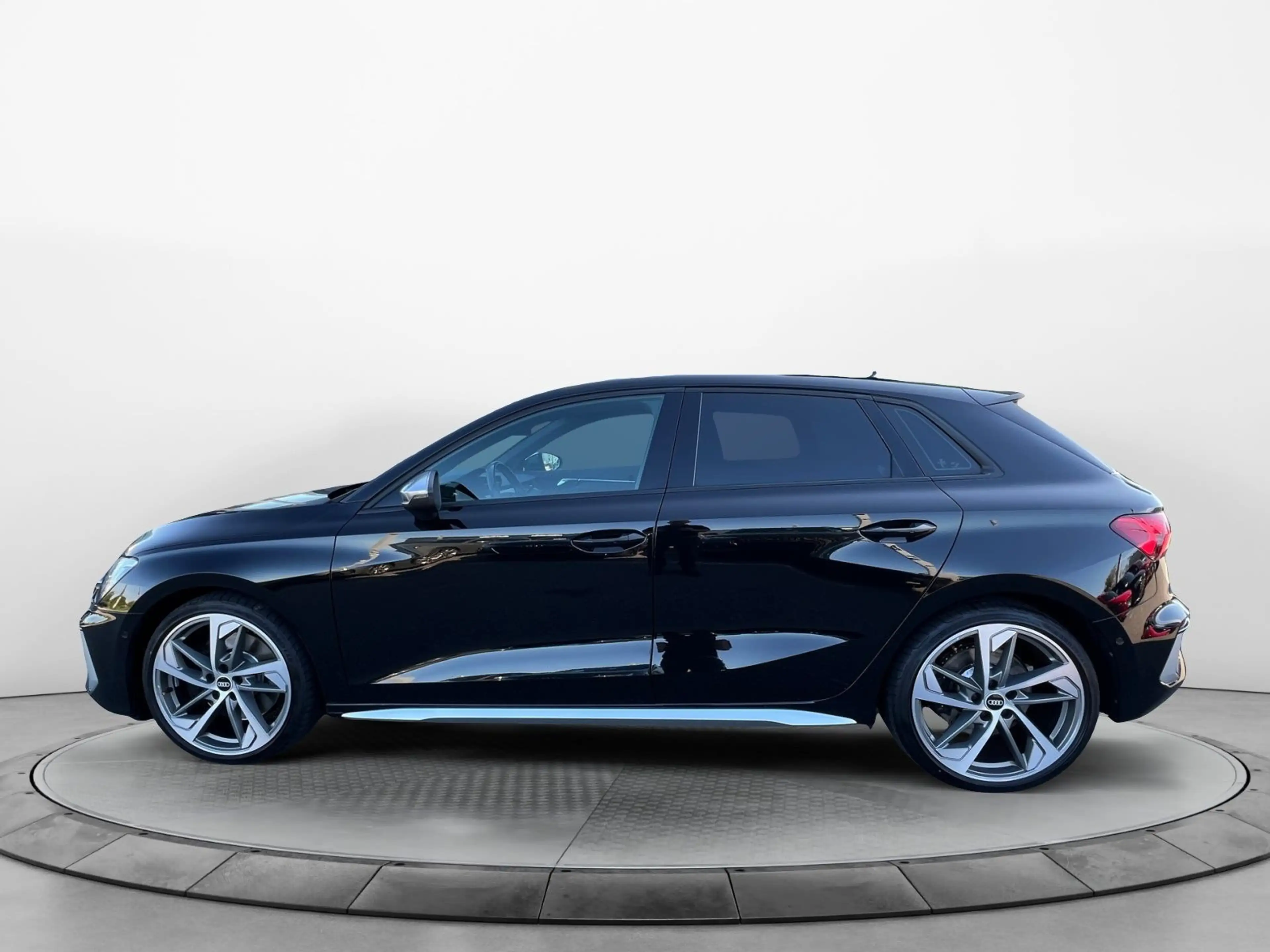 Audi S3 2.0 TFSI q. S-Tronic, Bang & Olufse — photo 2