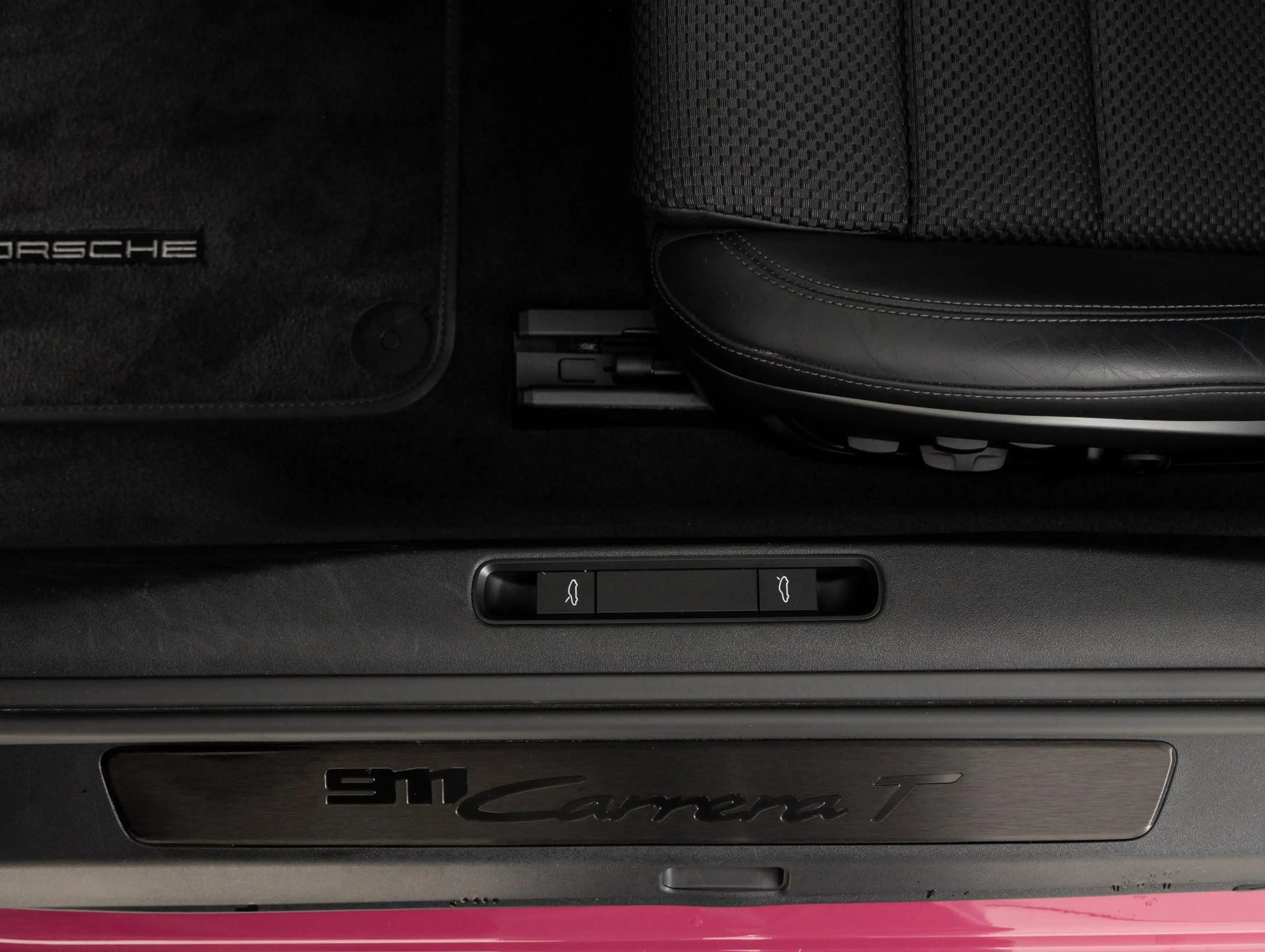 Porsche 992 Carrera T — photo 31