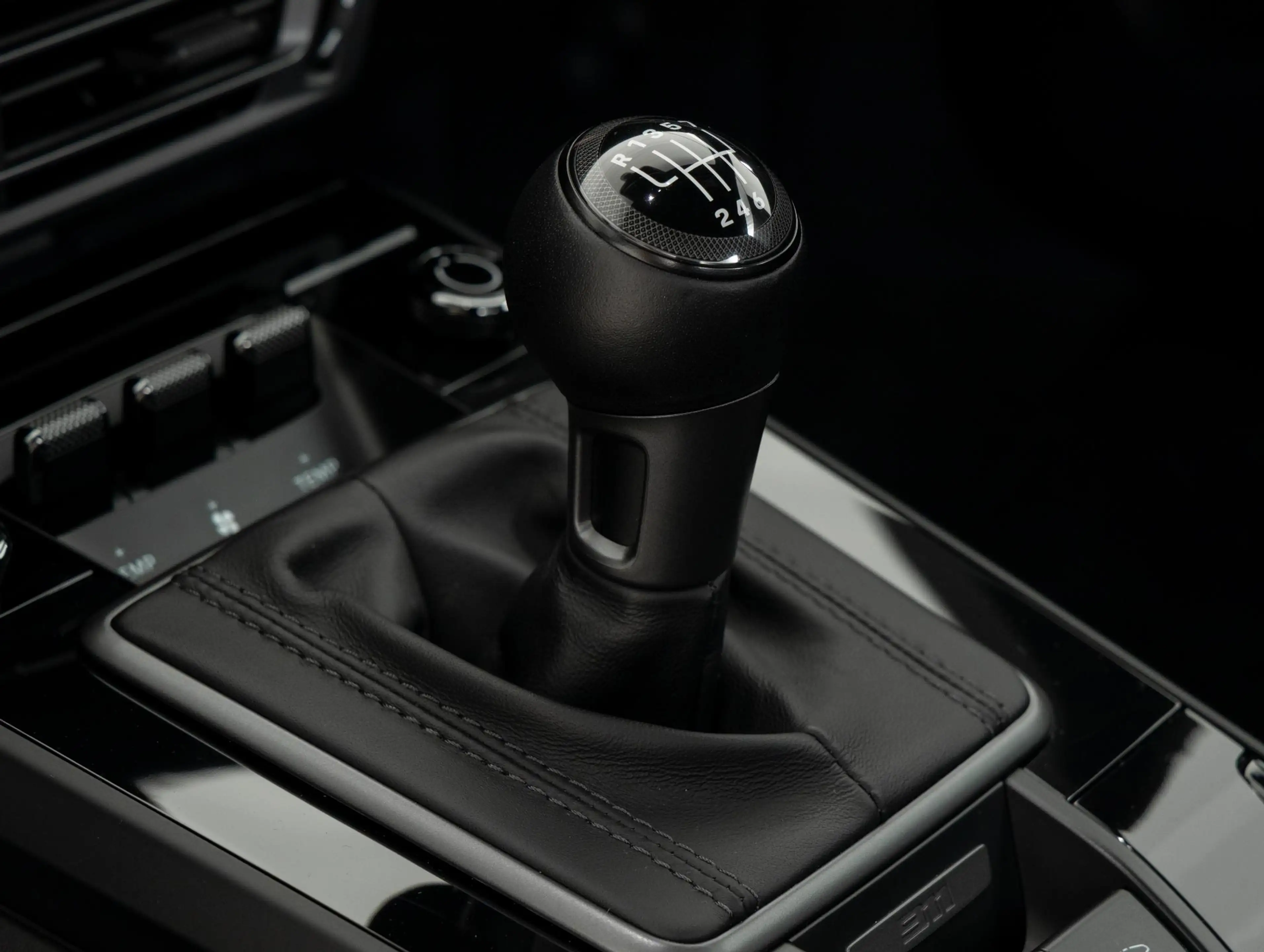 Porsche 992 Carrera T — photo 16