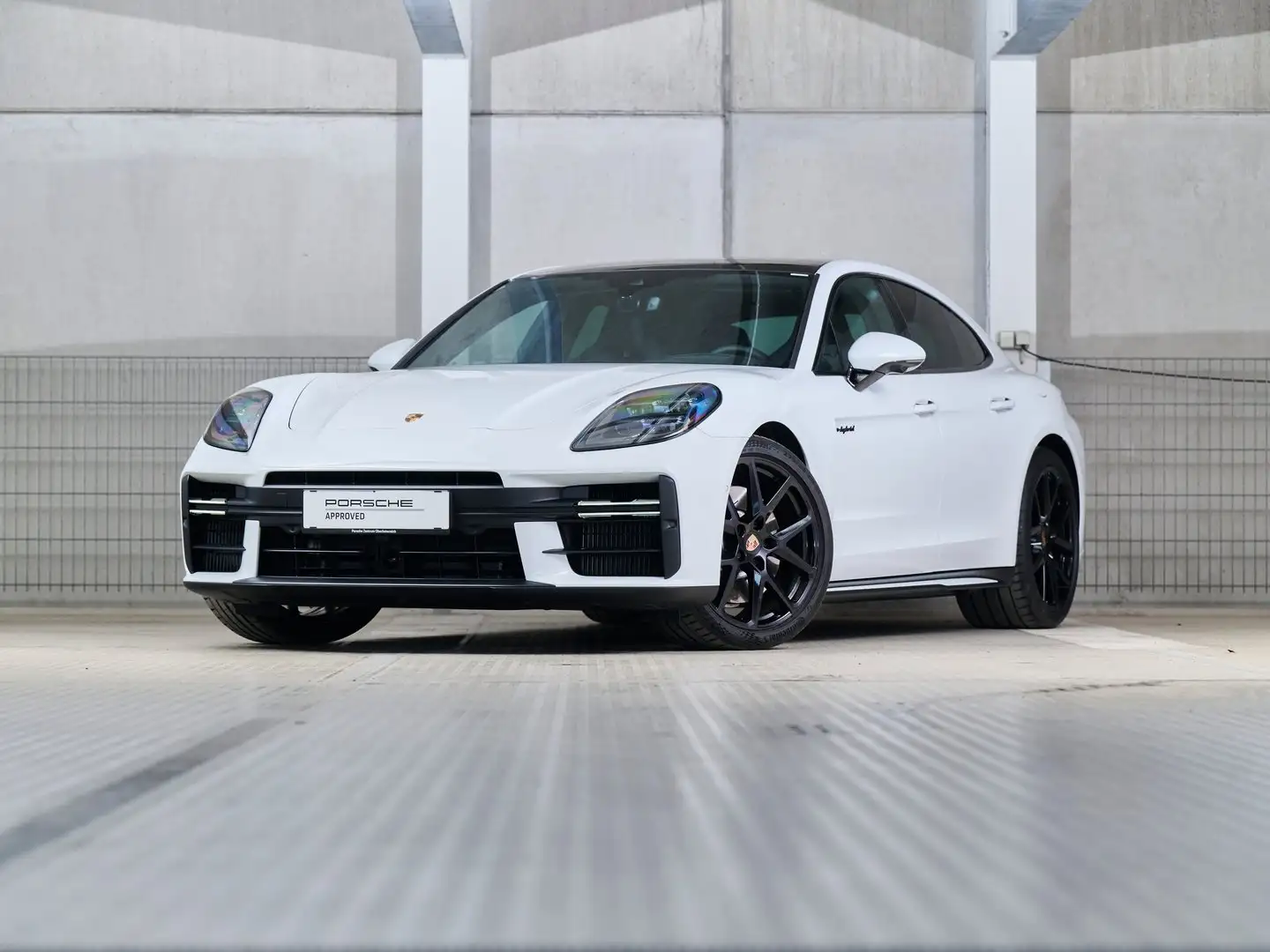 Porsche Panamera 4 E-Hybrid Weiß - 1