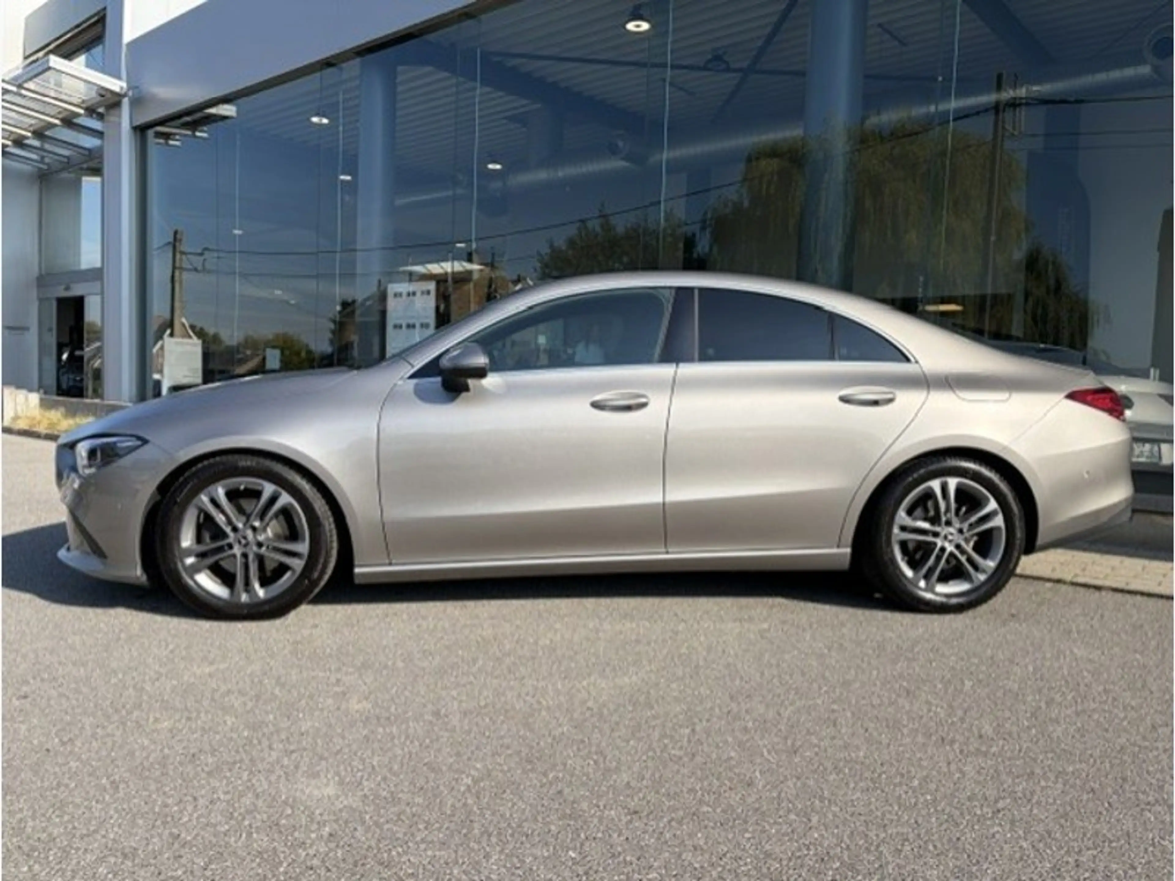 Mercedes-Benz CLA 180 Coupé Luxury Line — photo 7