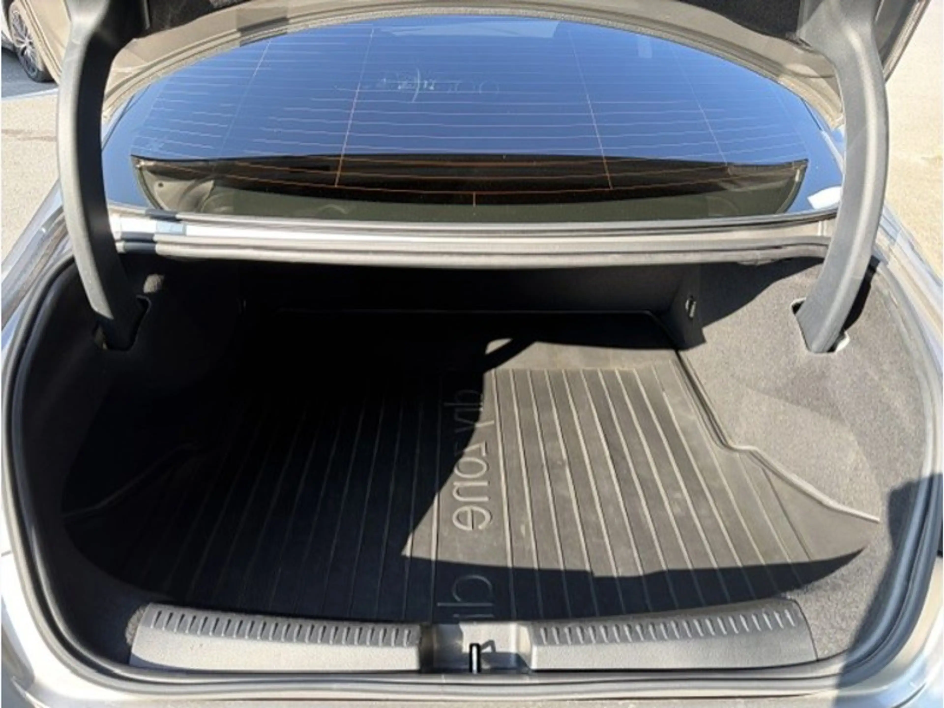 Mercedes-Benz CLA 180 Coupé Luxury Line — photo 8